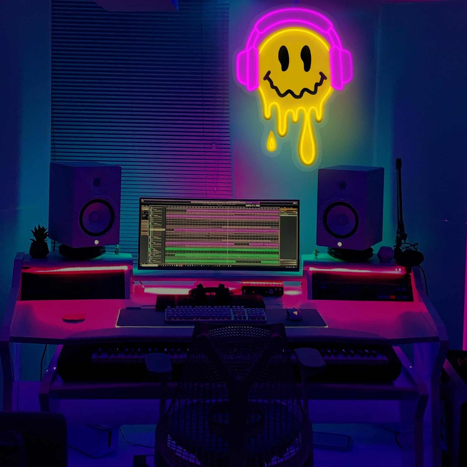 Melting Smile Face With Headphone Neon Sign For Wall Decor Neon Smile Light Signs For Kids Room Bar Party Bedroom Decor Lamp Personalized Gifts Kids Room  Wedding Decoration  Holiday Gift-Pink