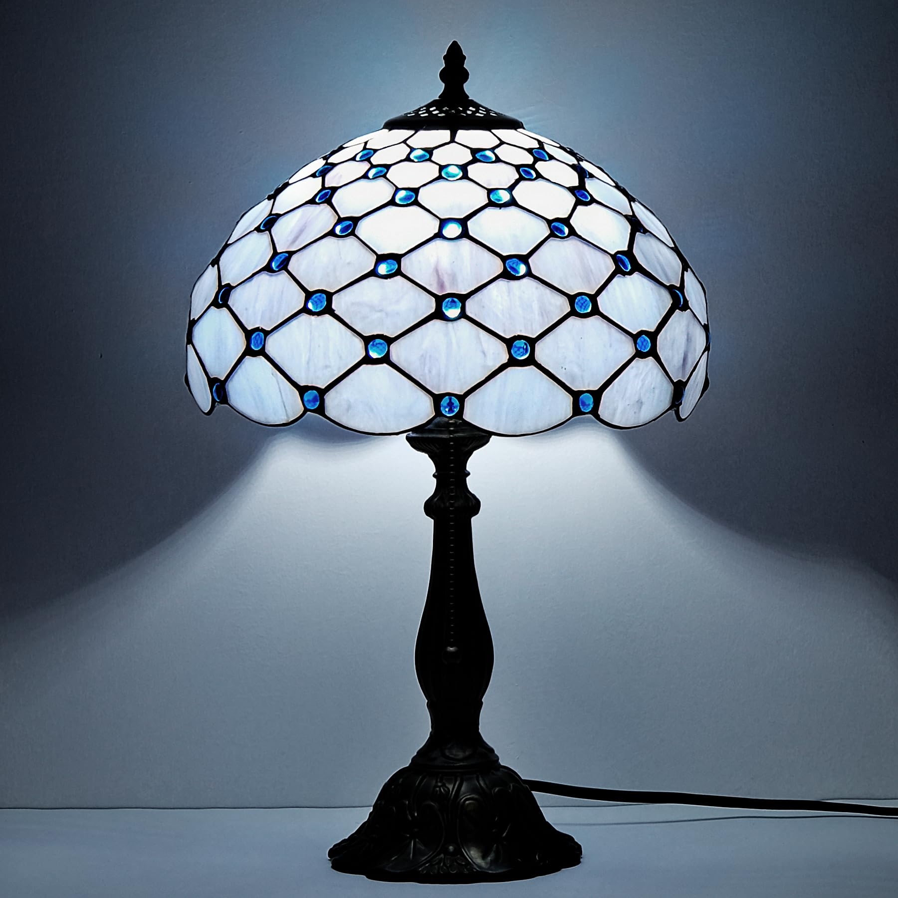 GILGGAK Tiffany Lamp Vintage White Grey Stained Glass Bead Table Lamp Desk Bedside Reading Light Decor Bedroom Living Room Home 