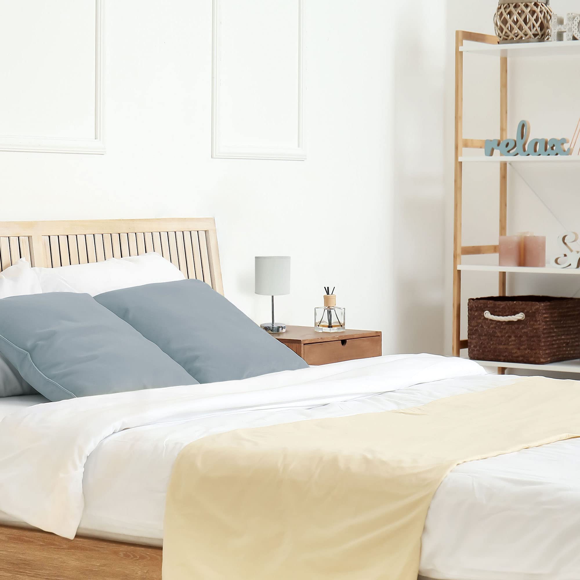 Creekwood Home 11.81&quot; Metal Bedside Table Desk Lamp, Chrome & Fabric Drum Shade, Brushed Nickel