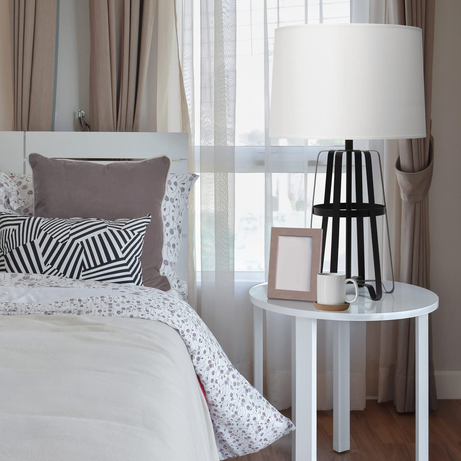 LALIA HOME Stockholm Table Lamp - Iron, Oil Rubbed Bronze, 17x17x28.5 inches, Model LHT-4011-OR
