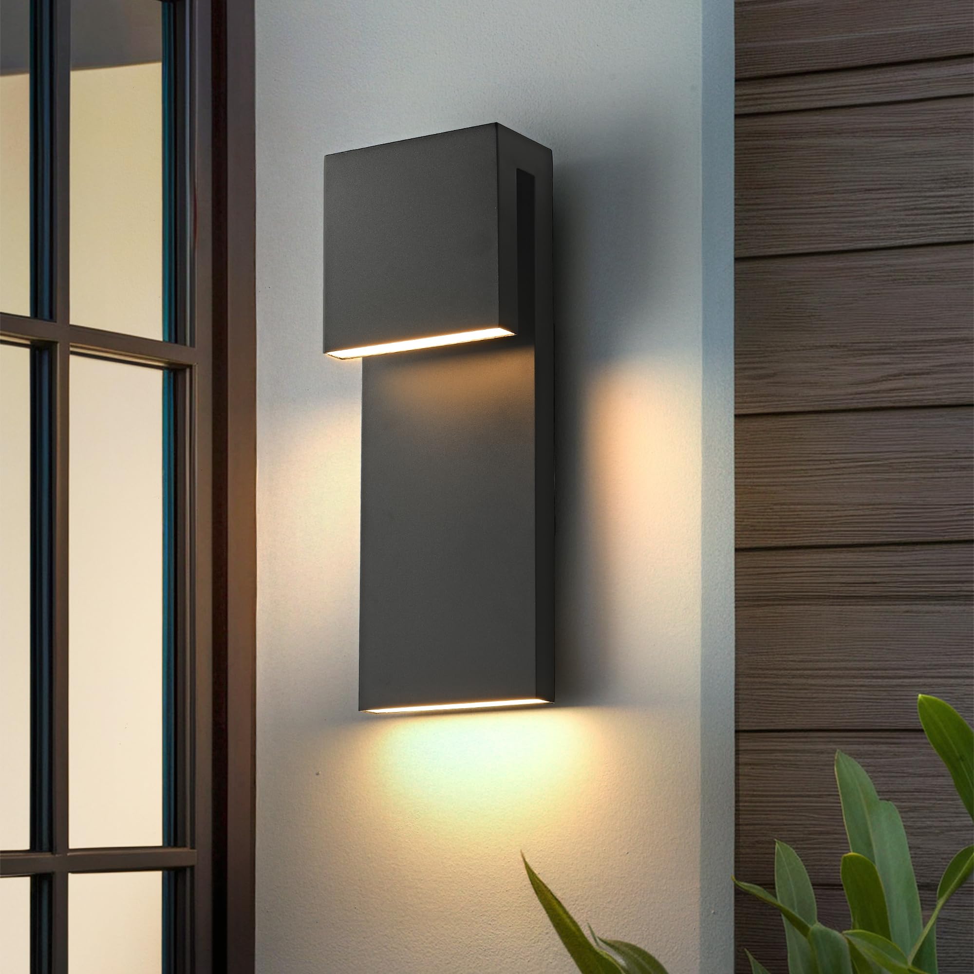 Modern LED Large Outdoor Wall Light 3000K 28W IP65 Waterproof Integrated LED Outdoor Wall Sconce Anti Rust Black Porch Lights Exterior Lighting Outside Lights Fixture for Garage Balcony Backyard 1PACK
