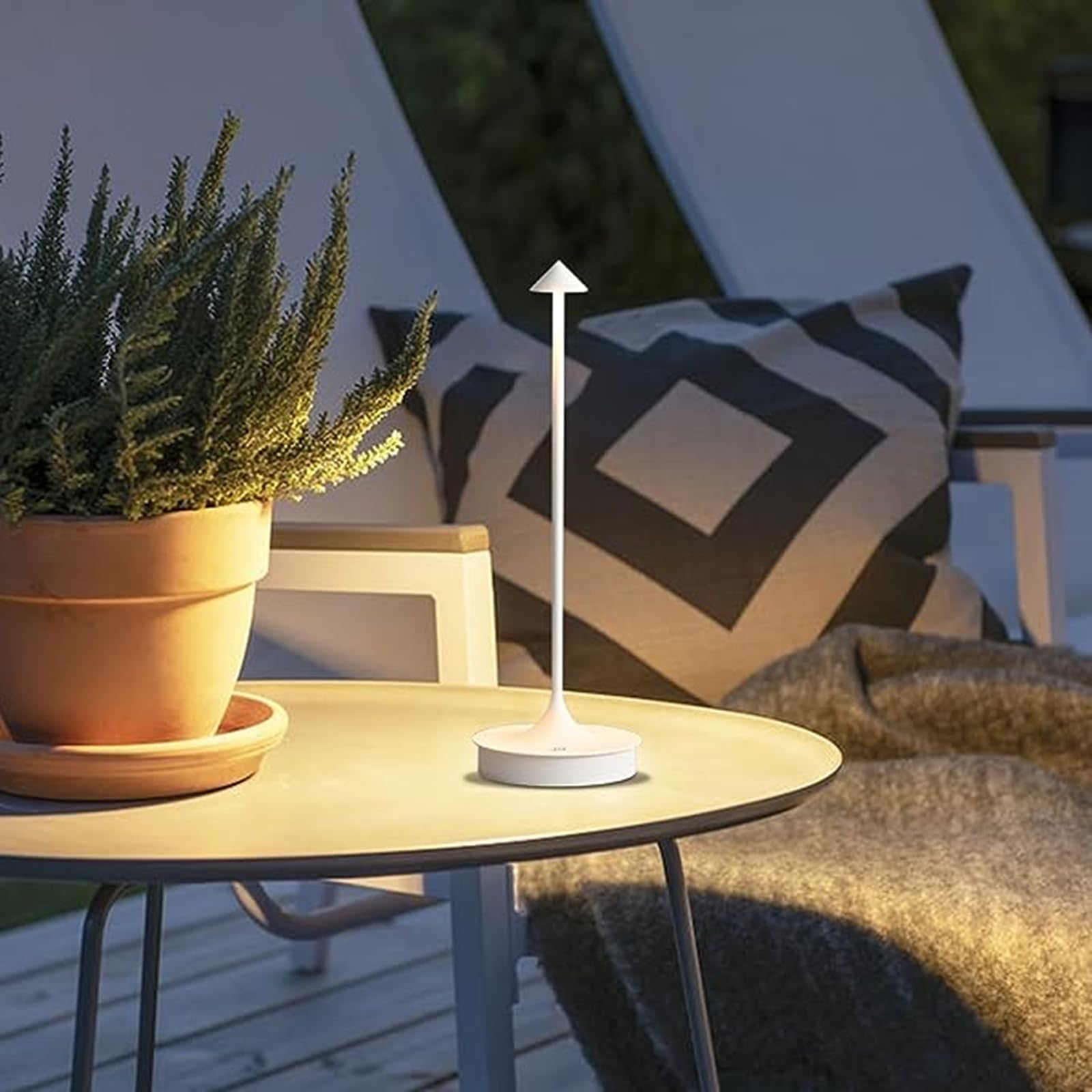 Cordless Table Lamp Rechargeable Led Battery Operated 4000Mah Table Lamp Touch Dimmable Lamp Outdoor Waterproof Portable Wireless Table Light For Dining Restaurant Bar Indoor/Outdoor Use(White)