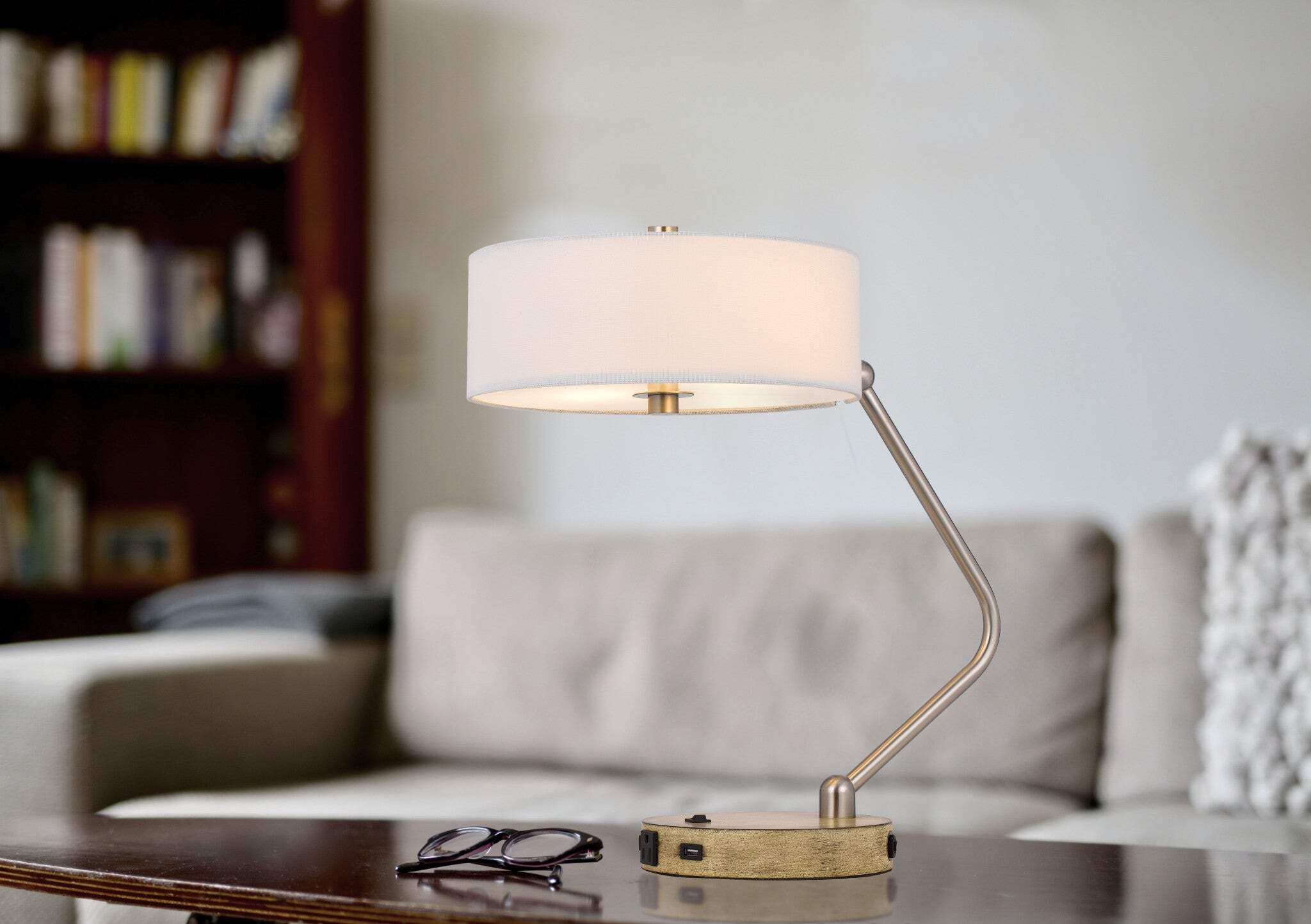 Homeroots Nickel Metal Two Light Usb Desk Lamp With White Drum Shade, Model 524743, 20 In.