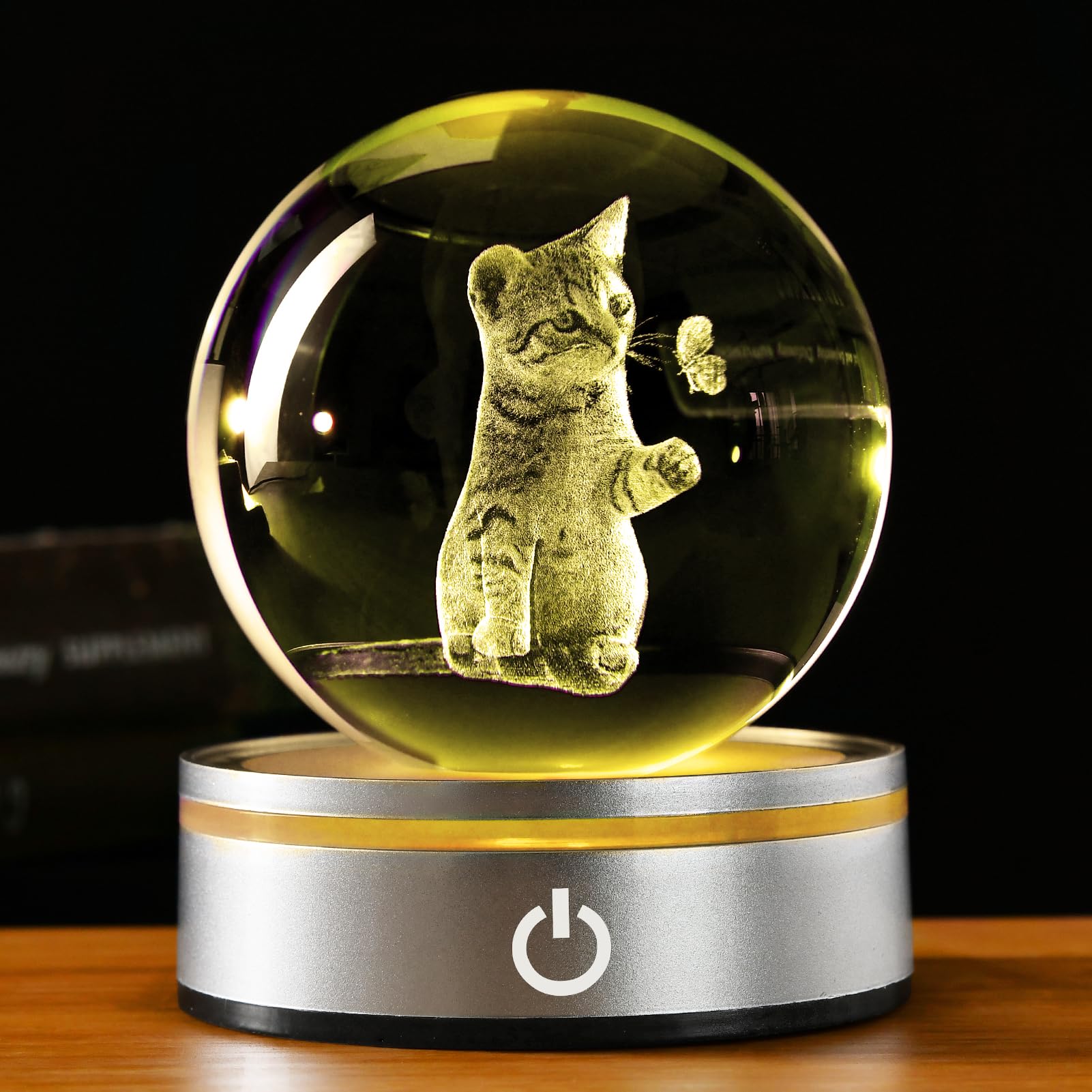 IFOLAINA 3D Cat Crystal Ball Cat Lover Gifts for Women 3D Cat Figurines Home Decor Cat Collectibles Snow Globes Gift for Girl Ca