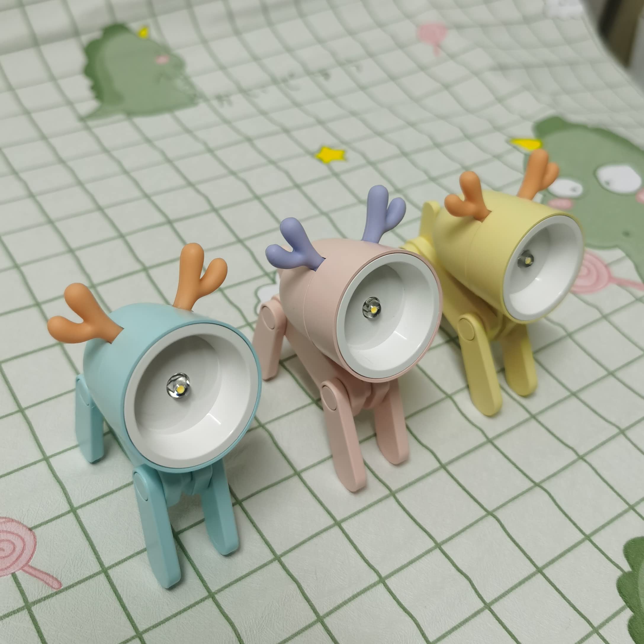 SpassLeben Cute Night Light for Kids, LED Table Lamp, Deer 3 Colors-A, Plastic, Mini Desk Nightstand Decor