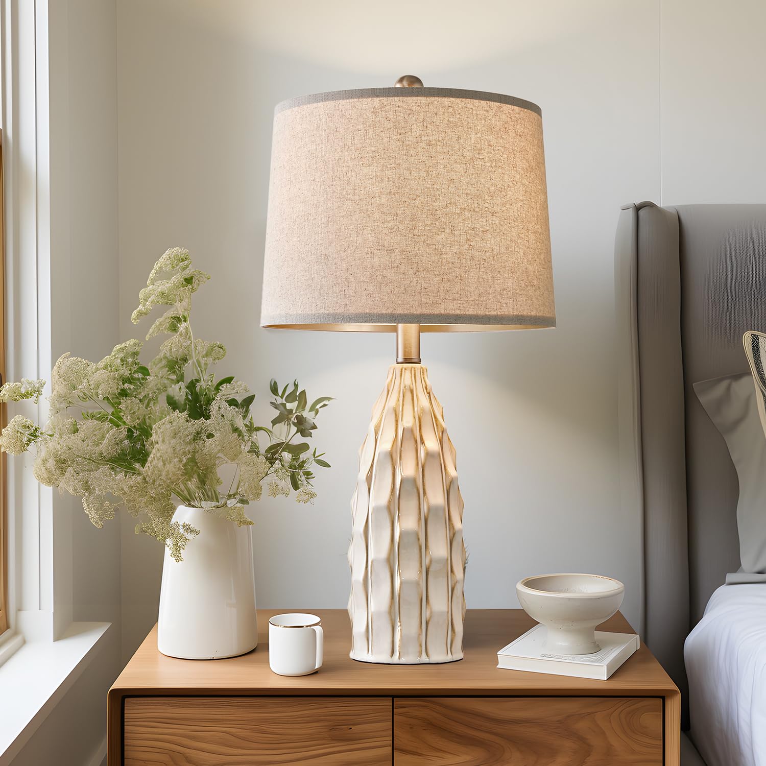 USumkky Ceramic Table Lamps Set of 2, 23.75-inch Cream Bedside Lighting for Living Room and Farmhouse Nightstands, Model YM-AMZ-T1090CR-A