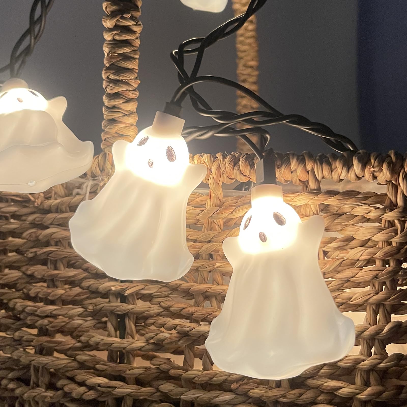 GOOTHY Halloween Ghost String Lights, 8.5Ft Waterproof Fairy Lights, 10 White Genie Lights for Patio, Garden, and Bedroom Decor