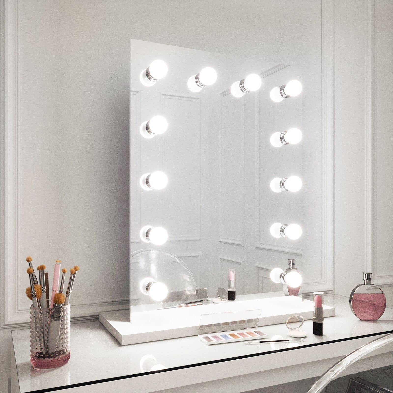 Flaspar G25 LED Vanity Light Bulbs - 9W, Daylight White, E26 Base, 5000K, 900Lm, 4 Count Pack for Bathroom Mirror Lighting