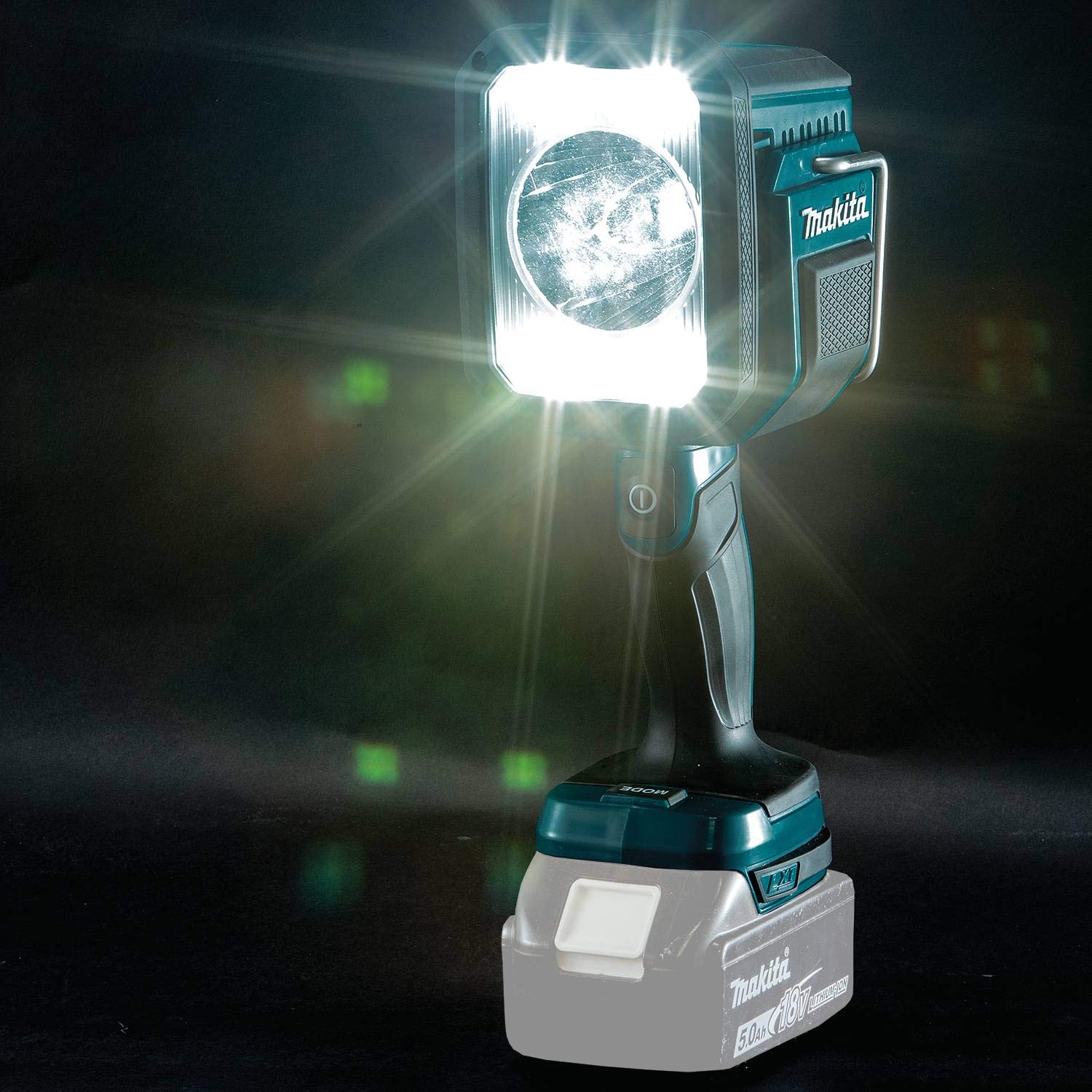 Makita DML812 18V LXT Cordless LED Flashlight, Teal, Metal Construction