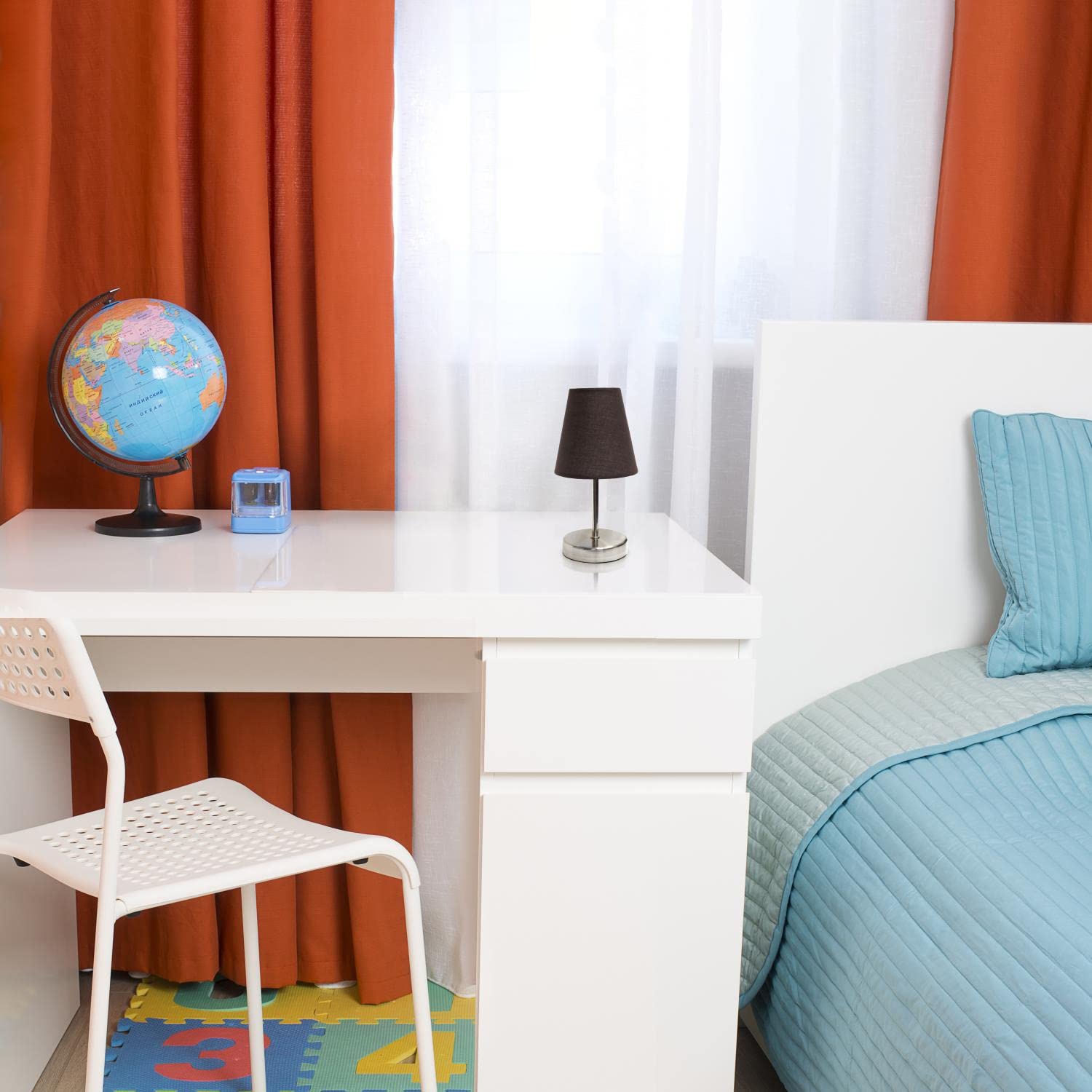 Creekwood Home 10.5&quot; Metal Stick Bedside Table Lamp, Sand Nickel With Fabric Shade