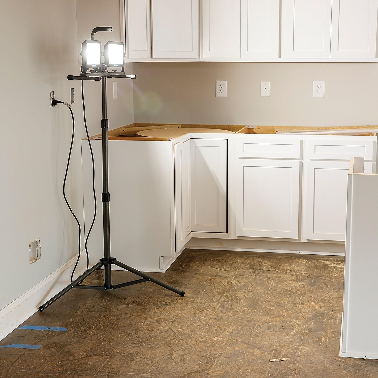 Genesis 13,000 Lumen Work Light With Stand, Weather Proof, All Metal Telescoping Adjustable Tripod. Impact Resistant Lens. Sealed Power Switches. 9 Ft Power Cord