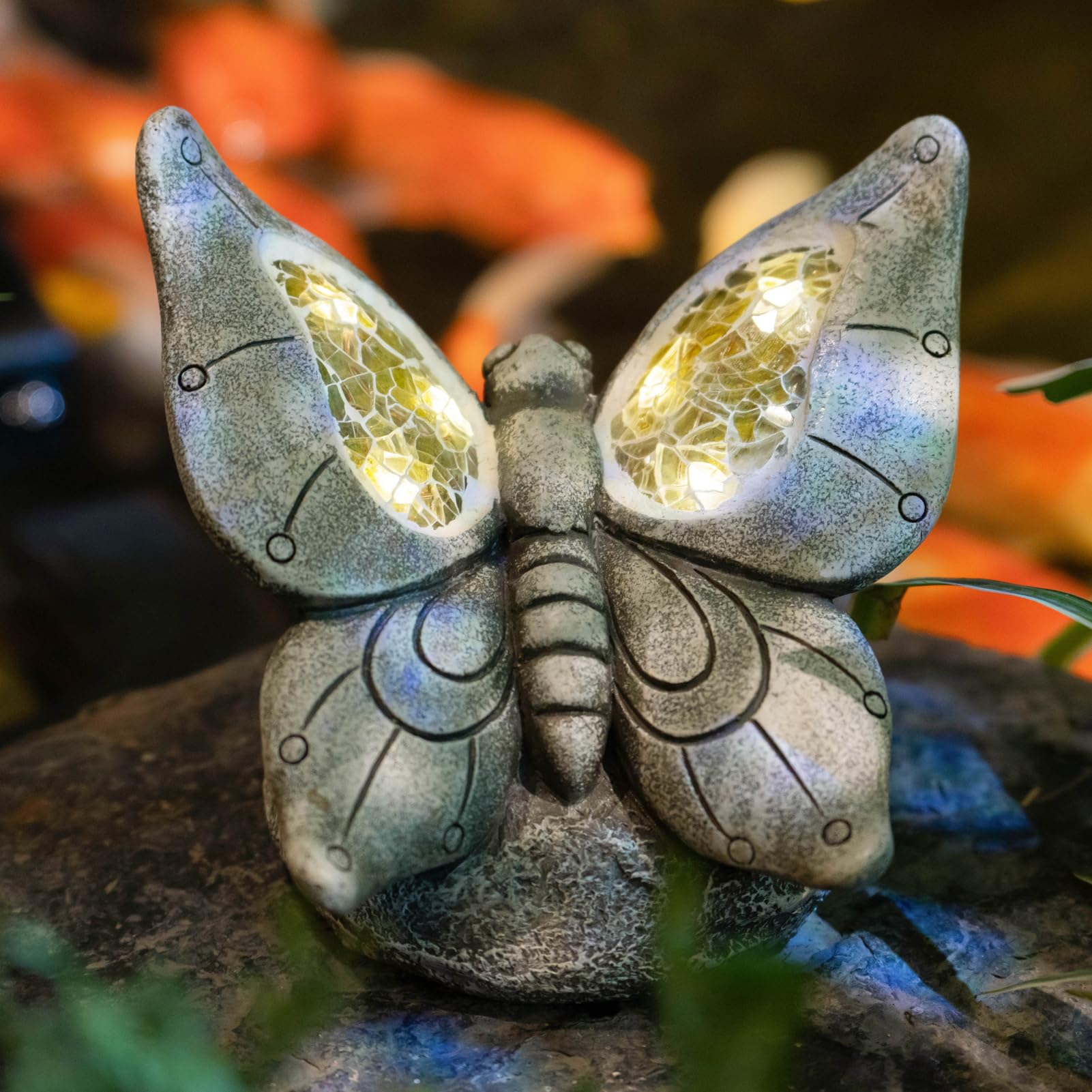 Rezpuao Garden Statue Butterfly,Solar Butterfly Decor for Outdoor,Resin Butterflies Figurine with Solar Light for Patio,Balcony,