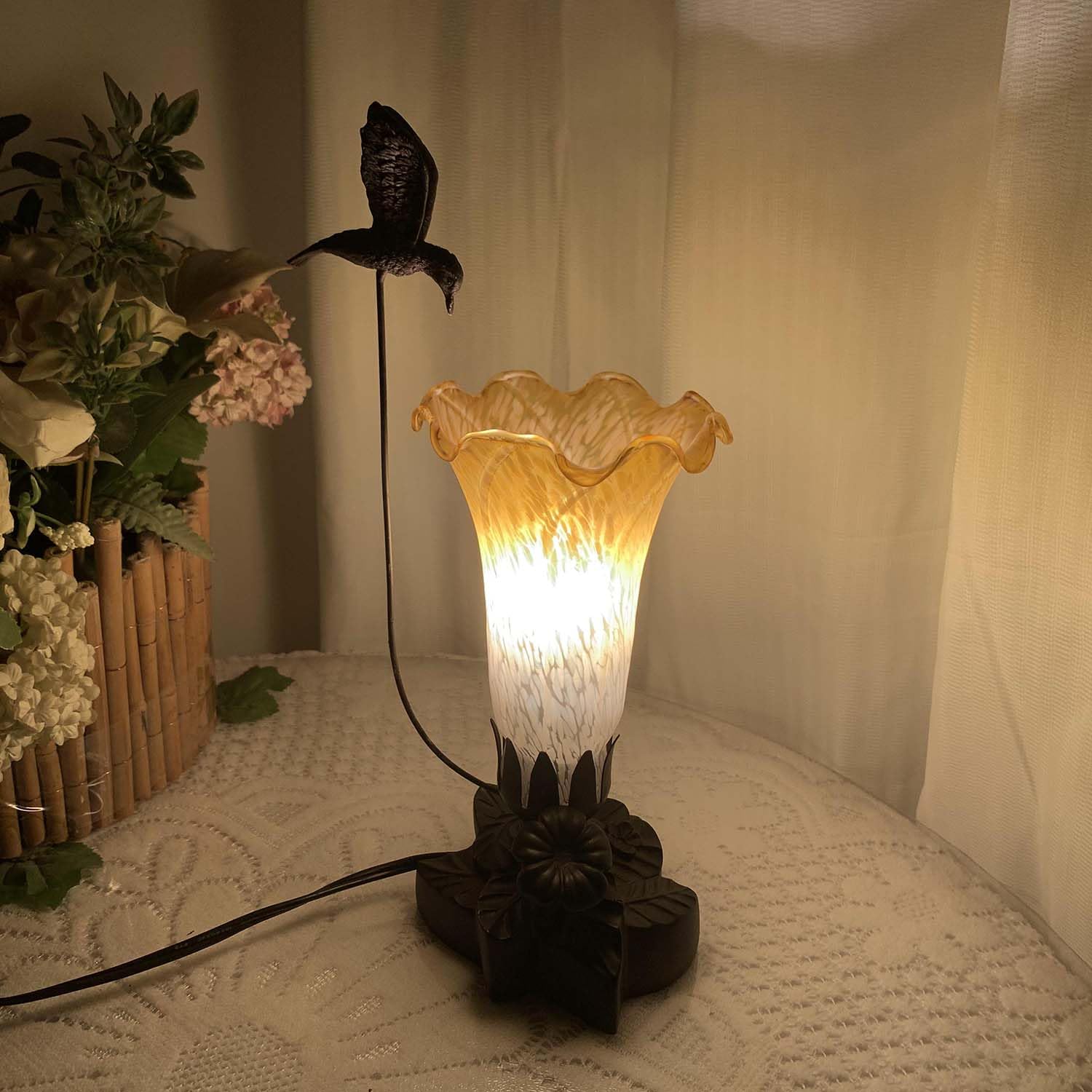 Bieye Ls07 Lily Flower Blown Glass Lampshade (White Yellow, Opening I.D. 1.26'' X O.D. 1.5'')