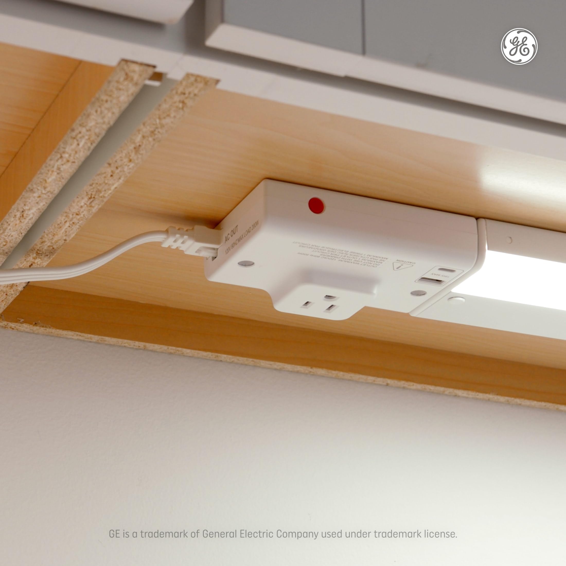 GE Undercabinet LED Light Fixture, 24 Inches, Daylight, Linkable, Integrated Plug-In, Model 93129102, Plastic