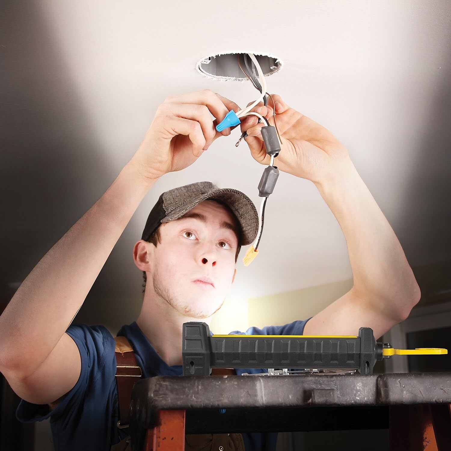 500-Lumen Led Bright Bar With Power In And Out