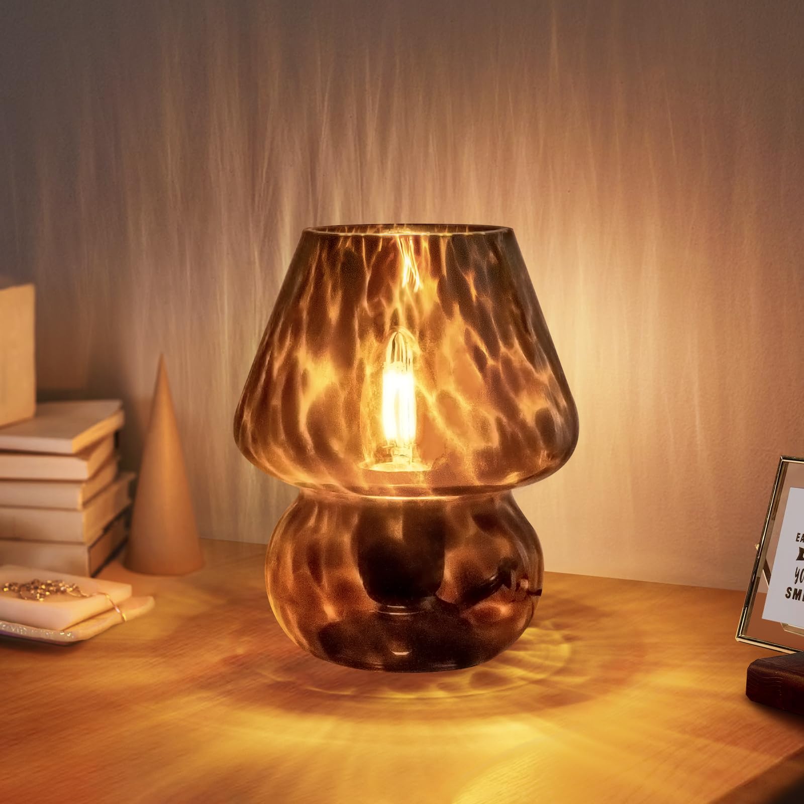 Onewish Mushroom Lamp Small Vintage Table Lamp For Bedroom Nightstand, Bedside Lamp Translucent Glass Stepless Dimmable, Murano Aesthetic Home Decor For Living Room Kitchen Mother'S Day(Black)