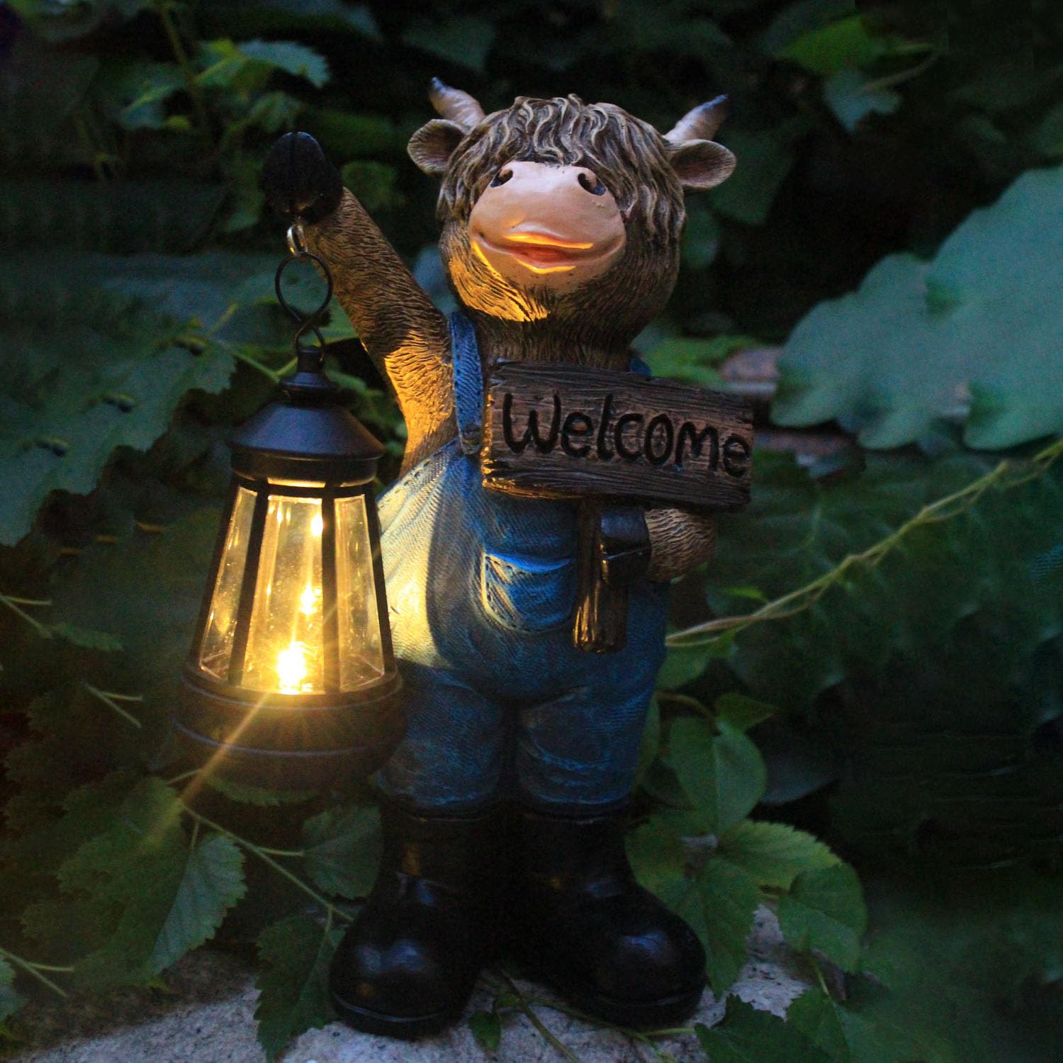 Solar Garden Statues -Highland Cow Lantern Outdoor Handmade Resin Statue With Led Light  And Welcome Holder For Patio  Yard  Gift Ideas (Cow2)