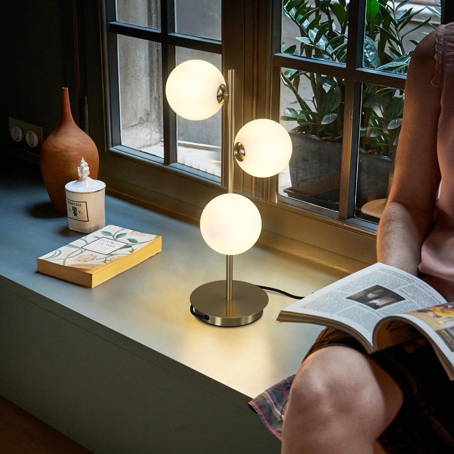 Fulesi Mid Century 3-Light Globe Table Lamp, Gold & White Glass, Modern Desk Lamp For Living Room