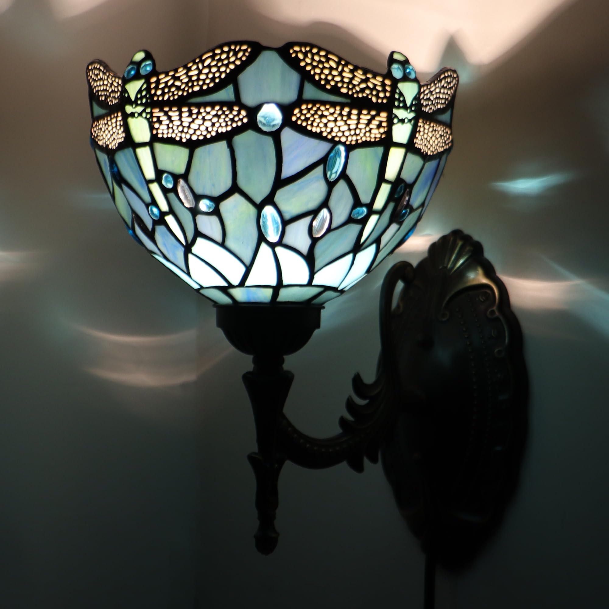 HZYFFYU Wall Sconce Lamp Plug in with 8 inch Stained Glass Lampshade 8X10.5X11 Inch Stained Glass Wall Lamp (Sea Blue Dragonfly)