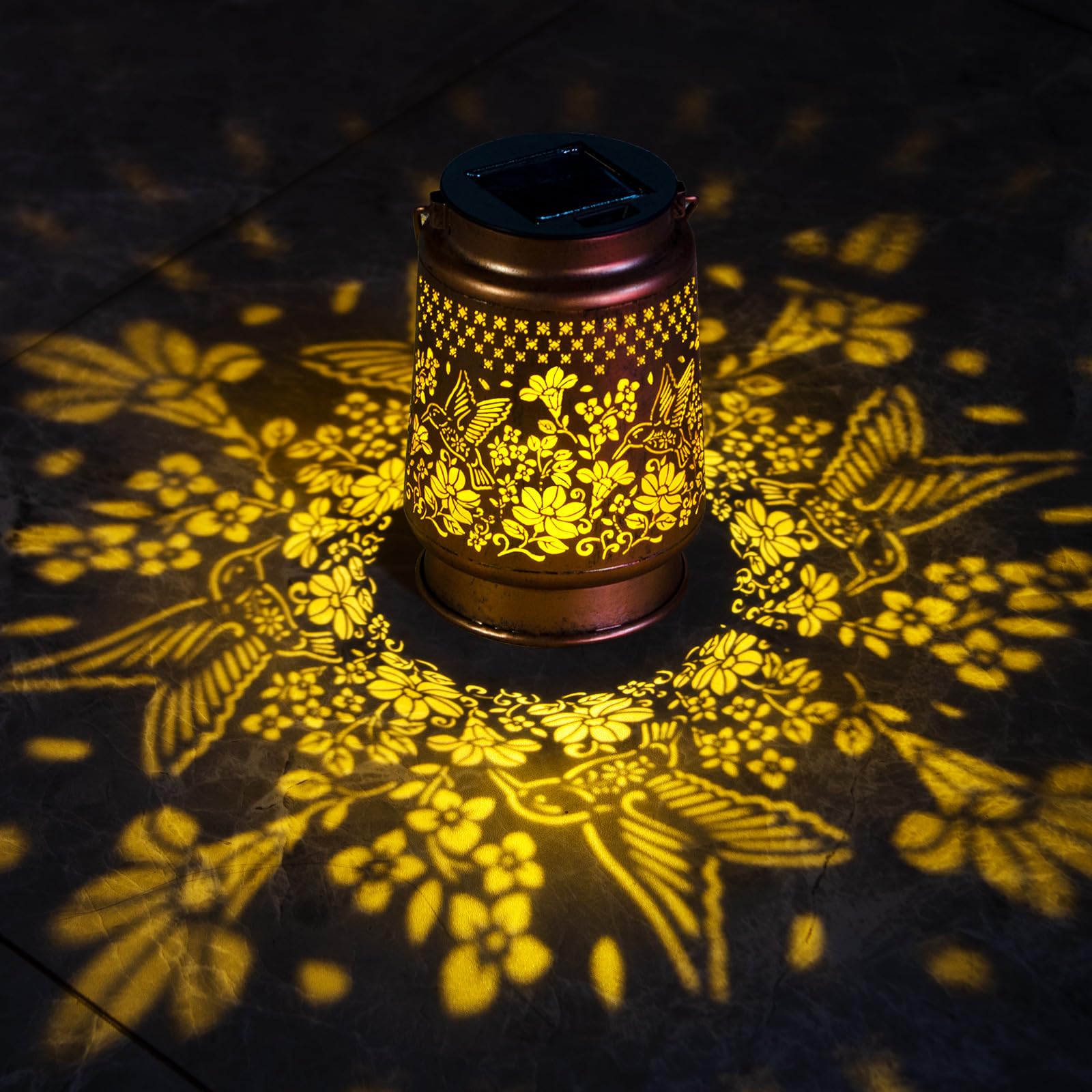 Solar Lantern Outdoor Hummingbird Garden Decor Gifts For Women Mom Grandma Retro Metal Decorative Hanging Lanterns Decoration Outside For Yard Patio Garden Backyard