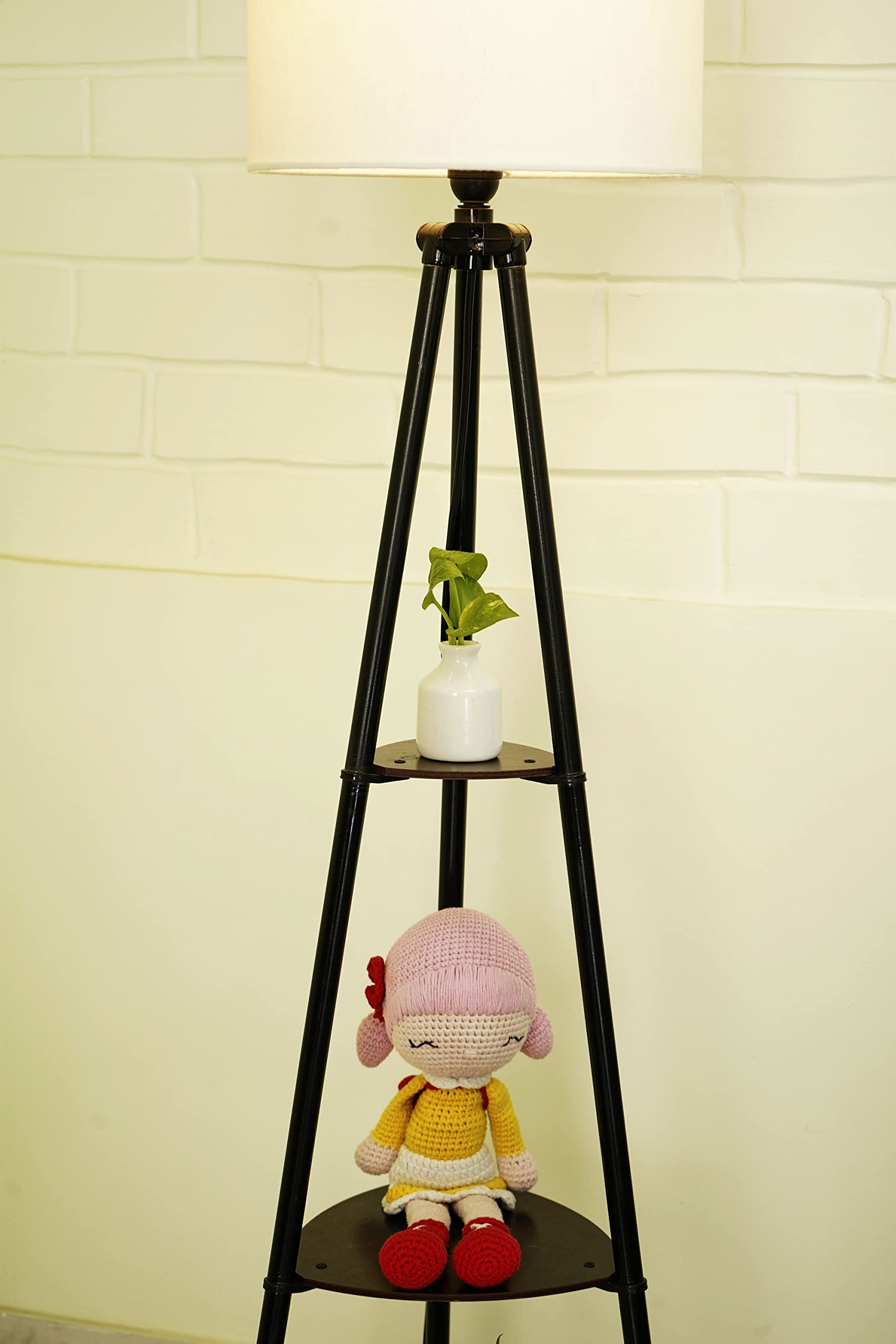 Crosscut Furniture Metal Floor Lamp with 3 shelves (Cotton White)
