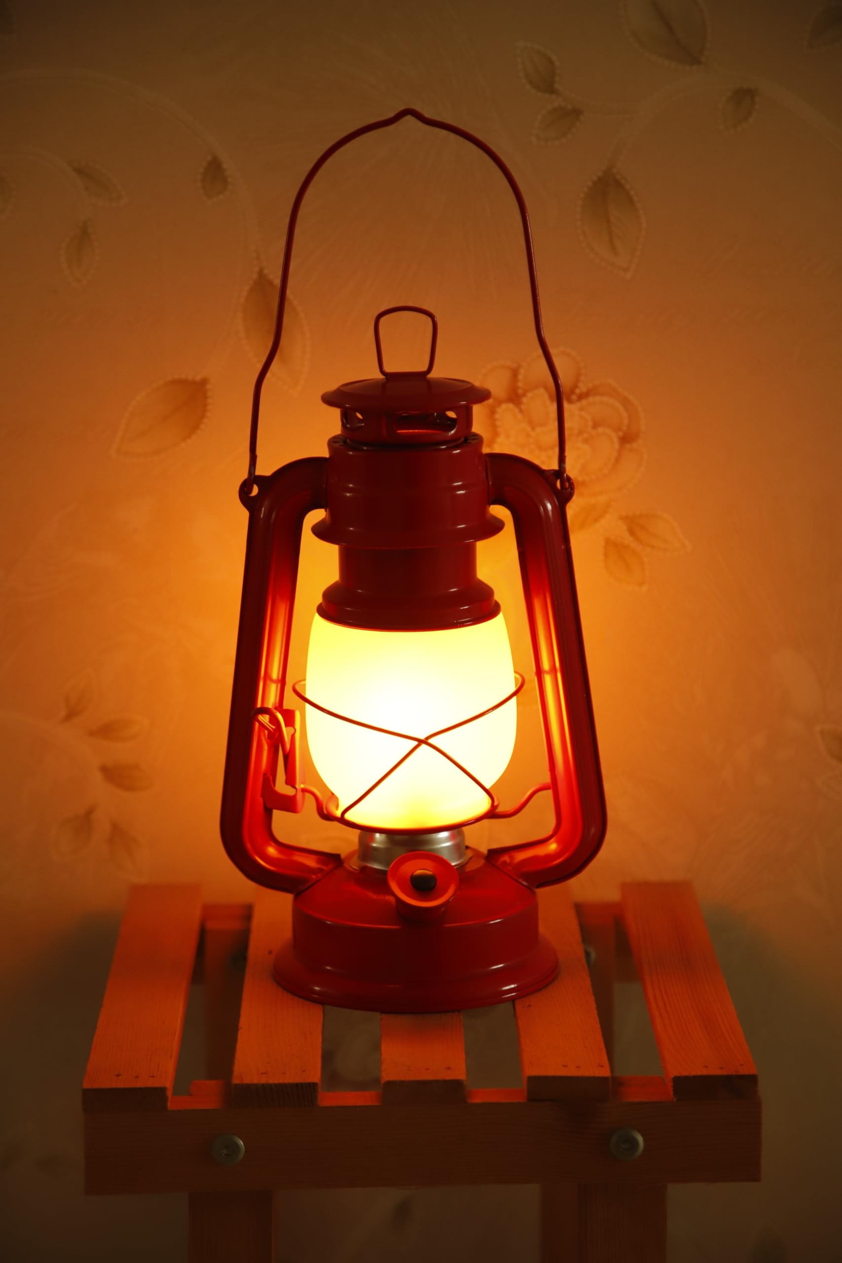 Yakii Led Vintage Flame Lantern - Metal Outdoor Hanging Lantern, Battery Operated, Red, Pack Of 2, Model Lp023F-R-2
