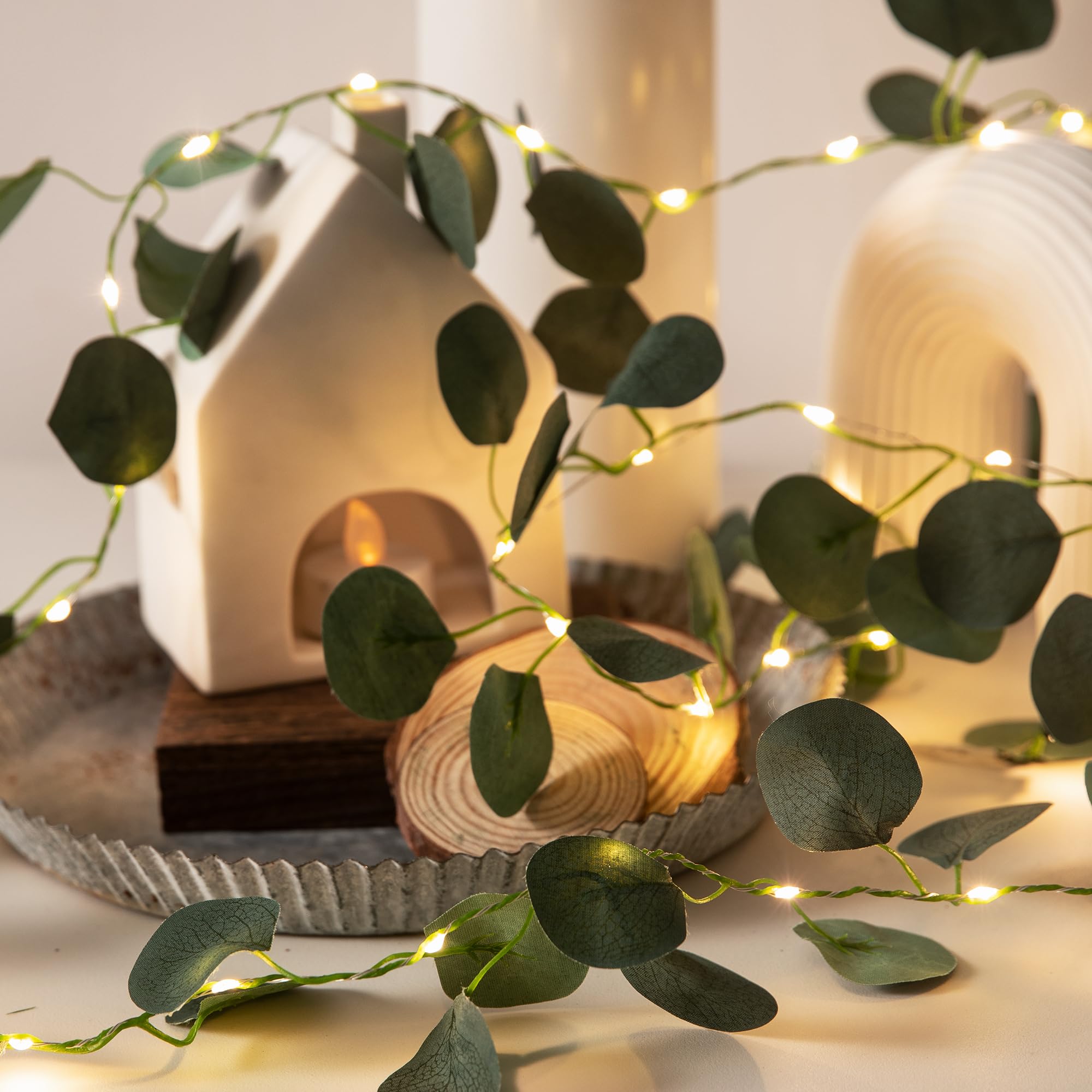 33 Ft Vine With Eucalyptus Leaf Lights Battery Operated  8 Flashing Model Waterproof 100 Leds Artifical Ivy Leaves Vine String Light For Garland Bedroom Wedding Party Holiday Patio Decor