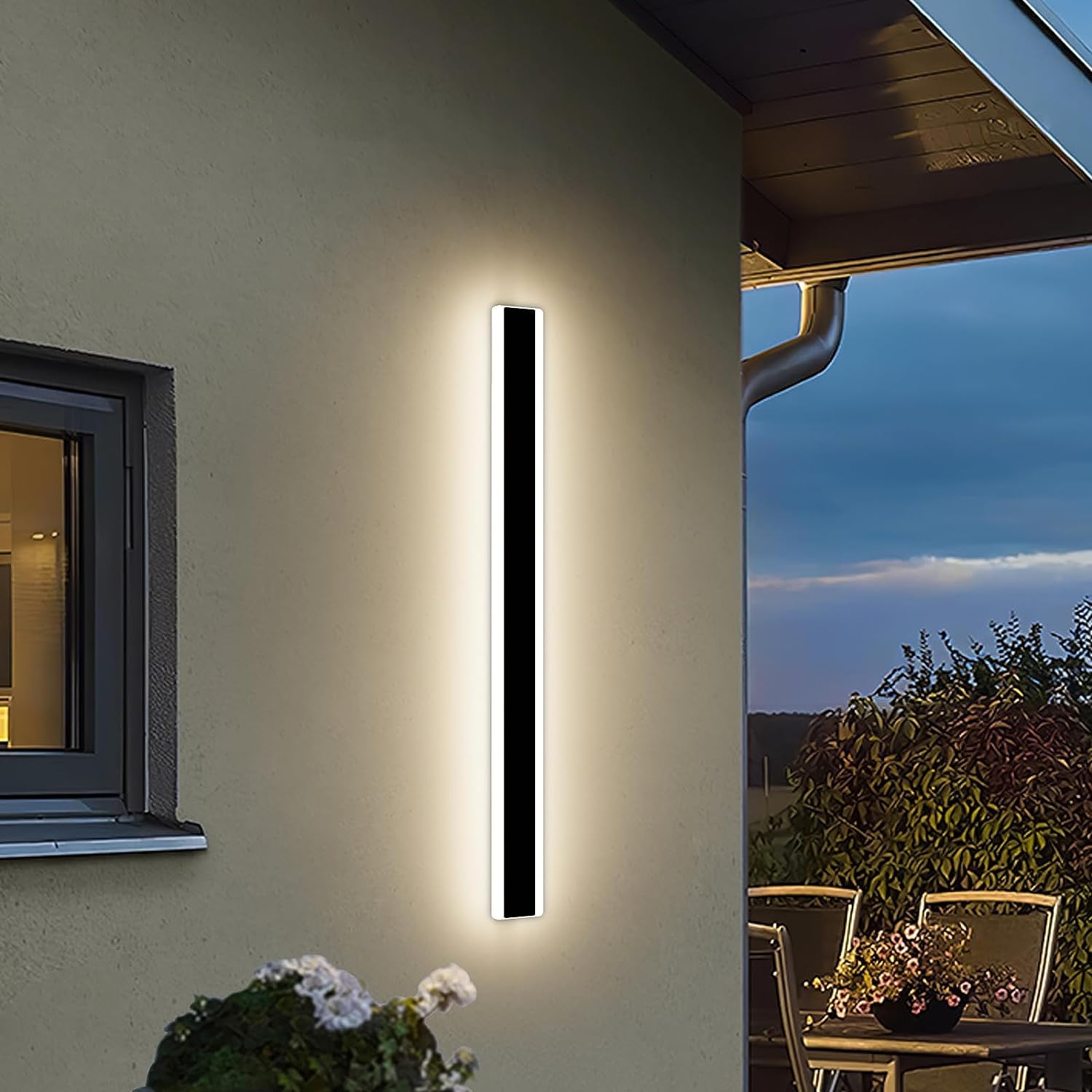 Mikeru Modern Outdoor Wall Light, 3000K-6000K Dimmable Outdoor Wall Sconce 31.4Inch Black Outdoor Exterior Lights With Remote Co