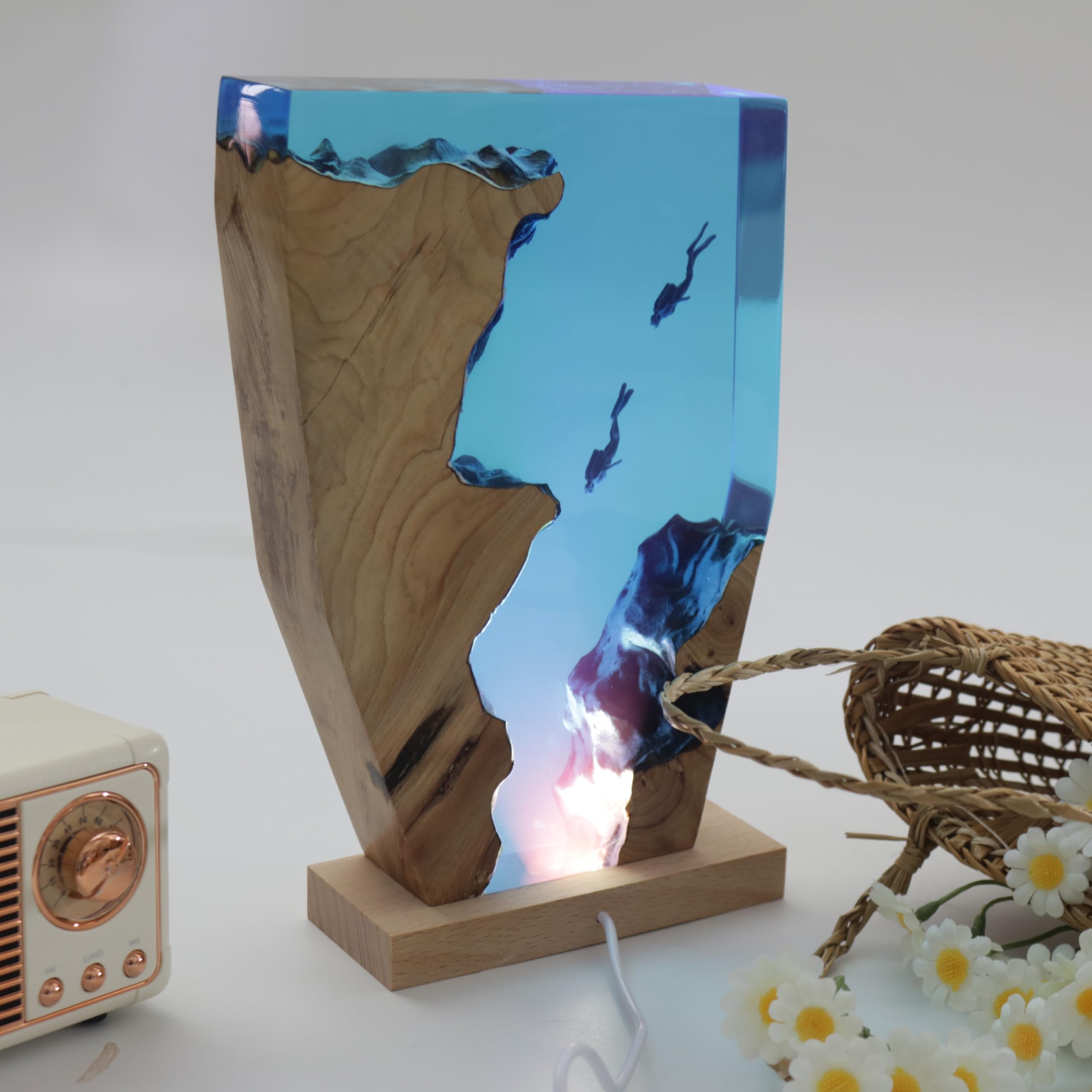 Eletriace Epoxy Resin Diver Lamp, Diver Ocean Lamp,Handmade Home Decor Bedside Nightlight, Unique Resin Lighting, Nightstand Dec