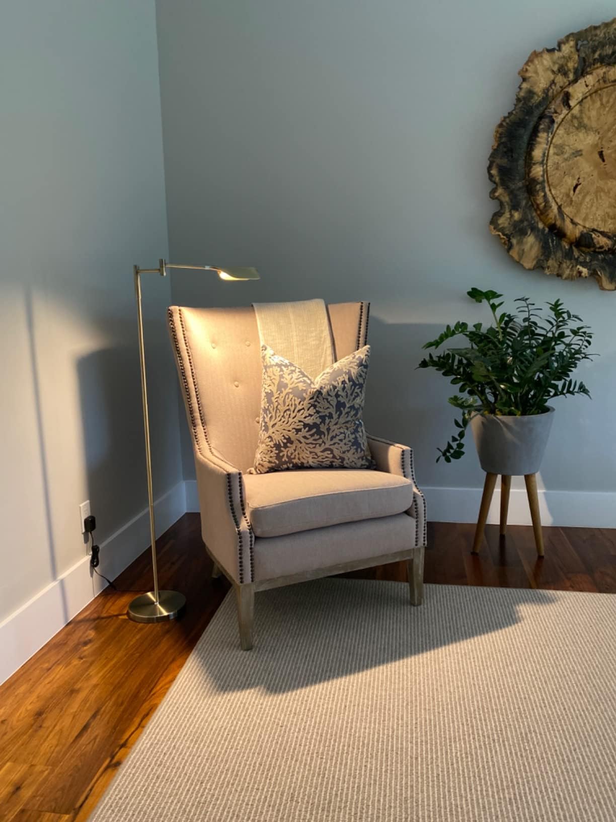 Brightech Leaf LED Reading Lamp - Dimmable Floor Lamp, Adjustable Height, Antique Brass, Perfect for Living Rooms & Offices, Model 211179AB