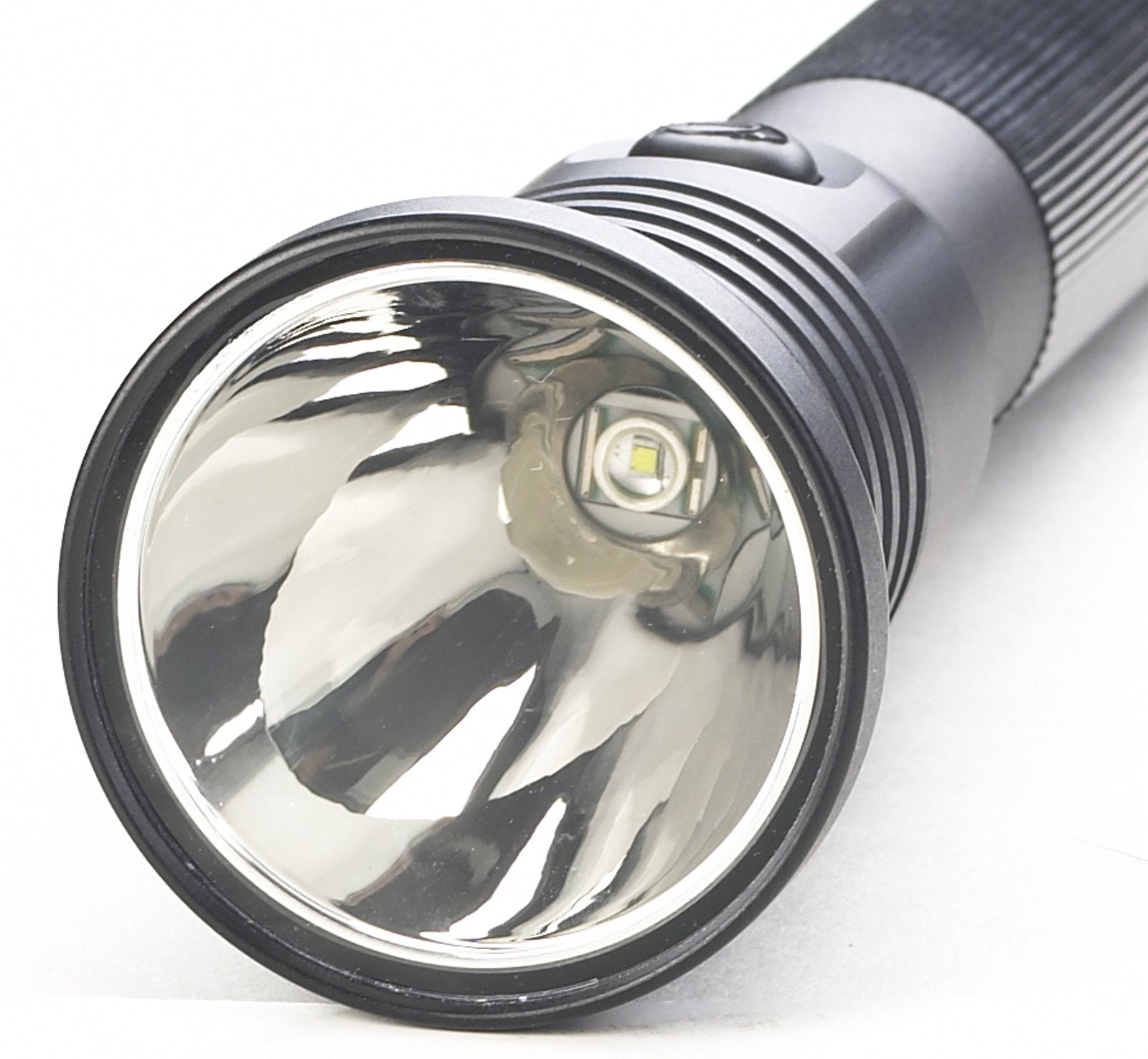 Streamlight 75899 Stinger Ds Led Hp Rechargeable Flashlight With 12-Volt Dc Nimh Battery - 800 Lumens