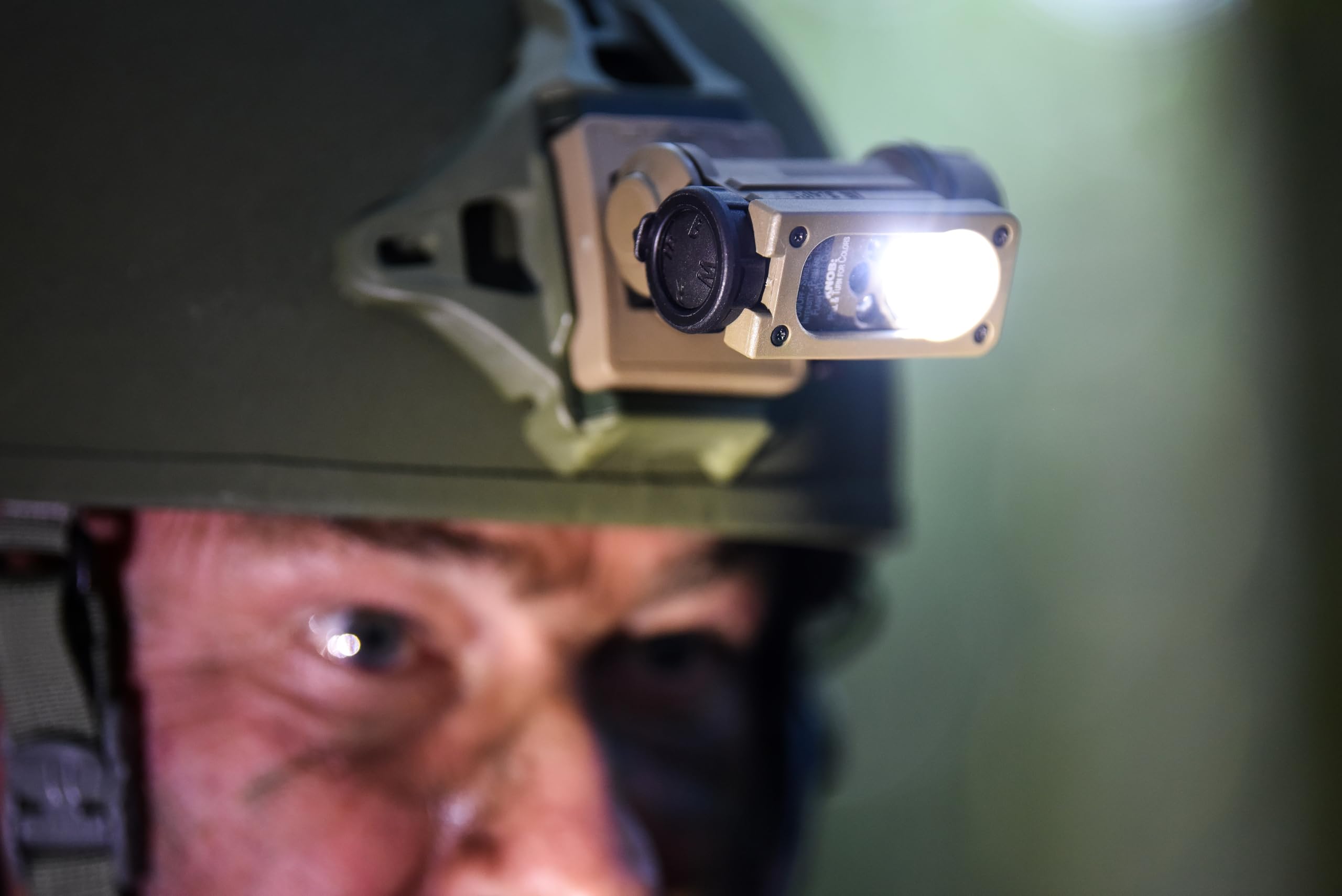 Streamlight 14516 Sidewinder 55-Lumens Military Flashlight, Compact II, Coyote, Without Helmet Mount