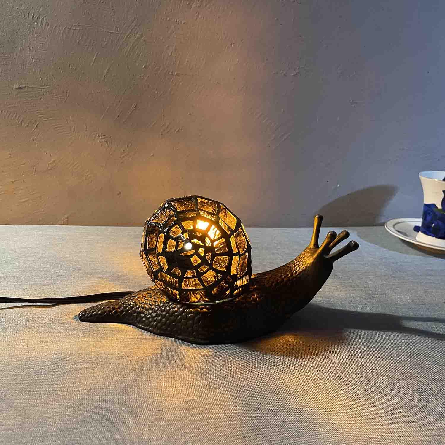 Bieye L10980 Land Snail Tiffany Style Stained Glass Accent Table Lamp For Home Decor (Amber, 10'' D X 5'' W X 5'' H)
