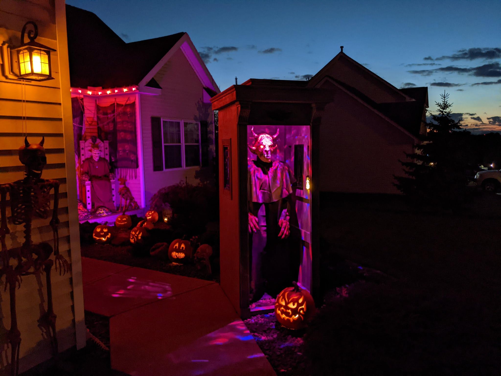 Hompavo LED Flame Light Bulbs, 4 Modes, E26/E27, 2 Pack, Polycarbonate, Model HP-FLB-01, Indoor & Outdoor Decorations