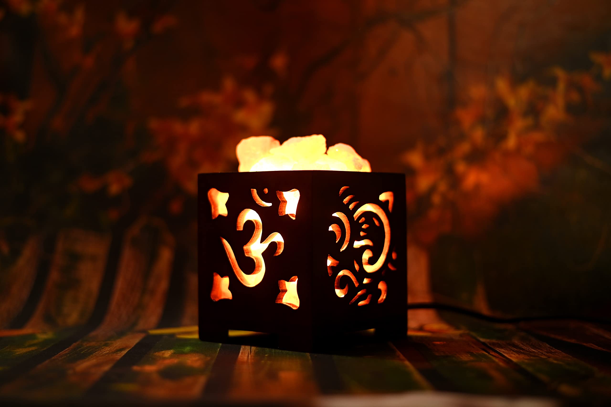 NAMAH Himalayan Pink Salt LED Lamp For Positive Energy With Extra Bulb Brown And Lemongrass Oil, Pack Of 1