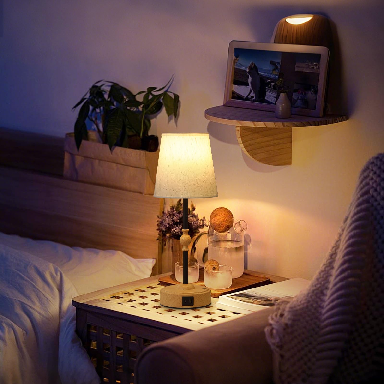 Meixisue Bedside Table Lamp For Bedroom With 2 Usb Charging Ports Minimalist Small Nightstand Lamp 3-Way Dimmable Touch Desk Lam