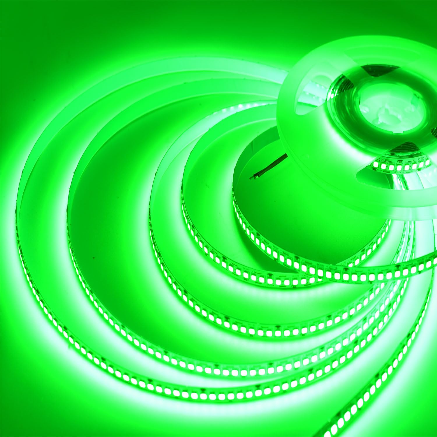 SUYOOULIN LED Strip Lights, 16.4Ft SMD 2835, 1200 LEDs, Waterproof IP65, Green, 26000LM Brightness