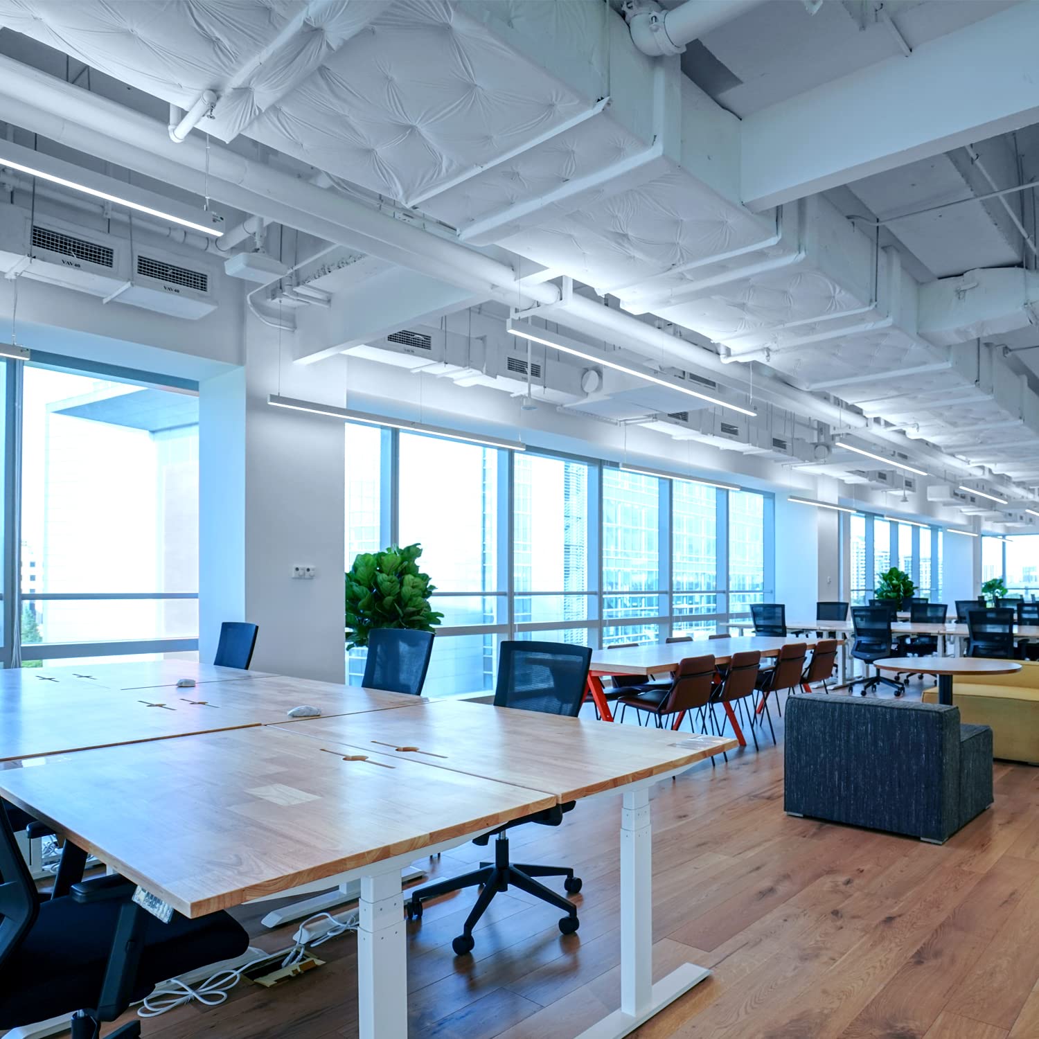 LUXRITE T8 Fluorescent Tube Light Bulb 32W 48 Inch 5000K Bright White 2800 Lumens G13 Base LR20734 4-Pack