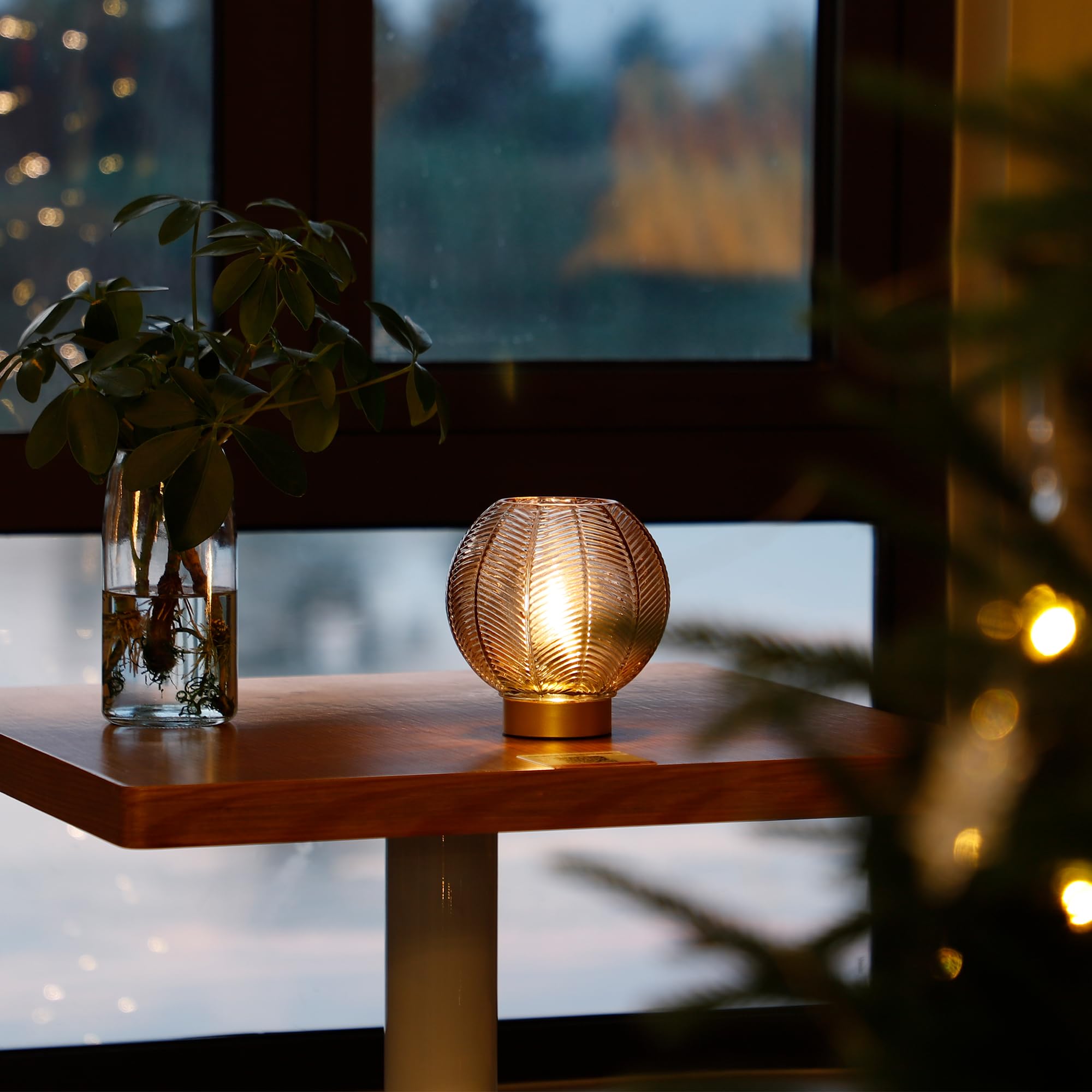 Lusharbor Battery Operated Lamp With Timer, Cordless Table Lamps With Led Bulb, Battery Powered Lamp Nightlight, Small Table Lam