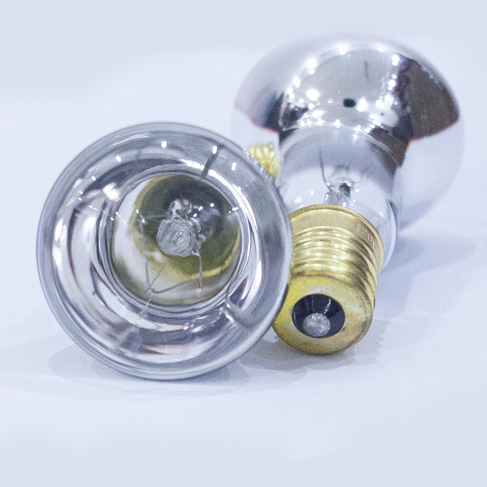 CVLAXT 4 Pack R39 E17 30W Lava Lamp Replacement Bulbs, Incandescent, Yellow, Glass, Perfect for Bedroom and Office