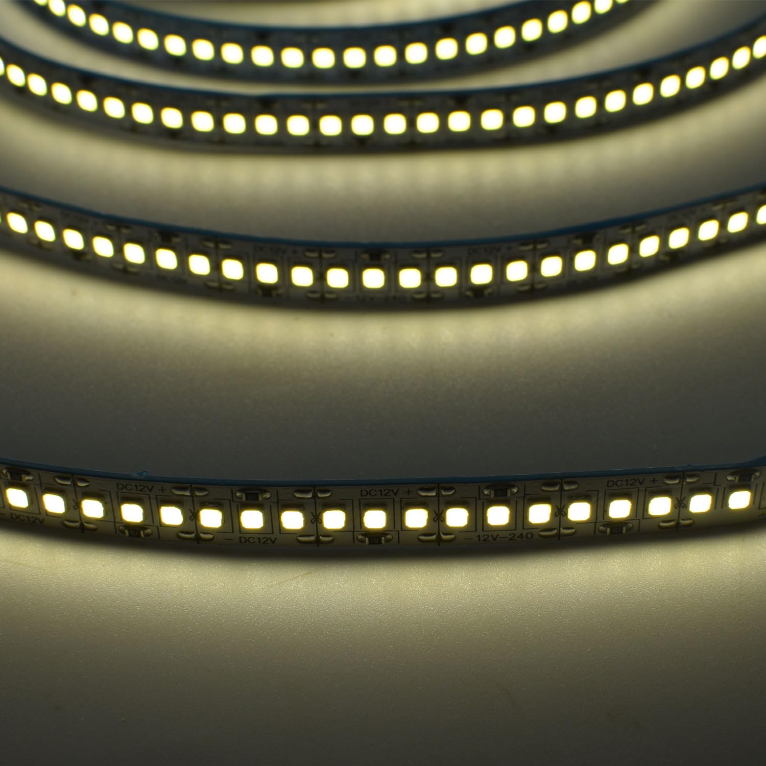 Suyooulin Led Strip Lights, 16.4Ft Smd 2835, 1200 Leds, Dc12V, Non-Waterproof Ip21, Natural White 4500