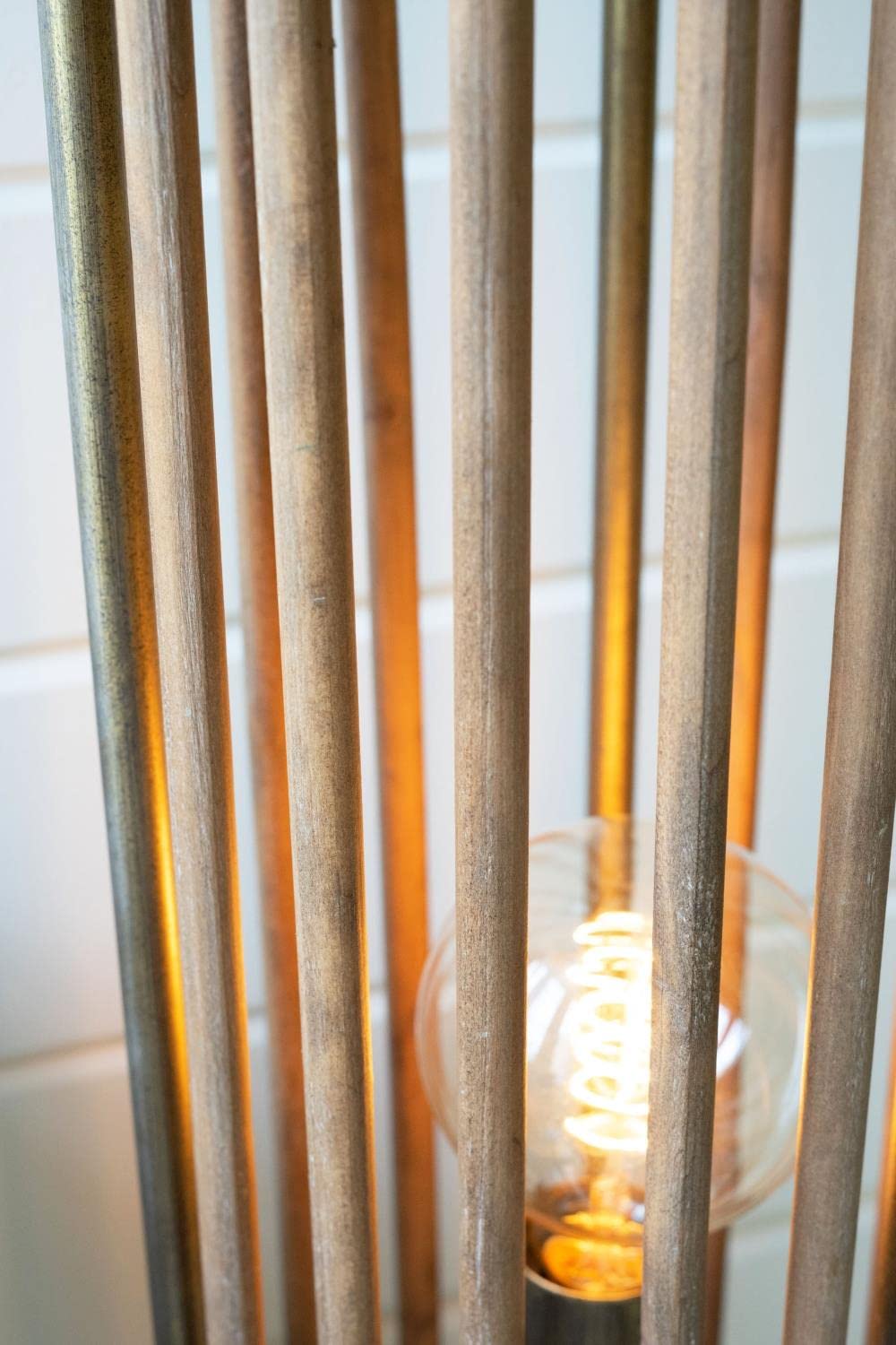 ROUND BRASS AND WOOD CYLINDER TABLE LAMP