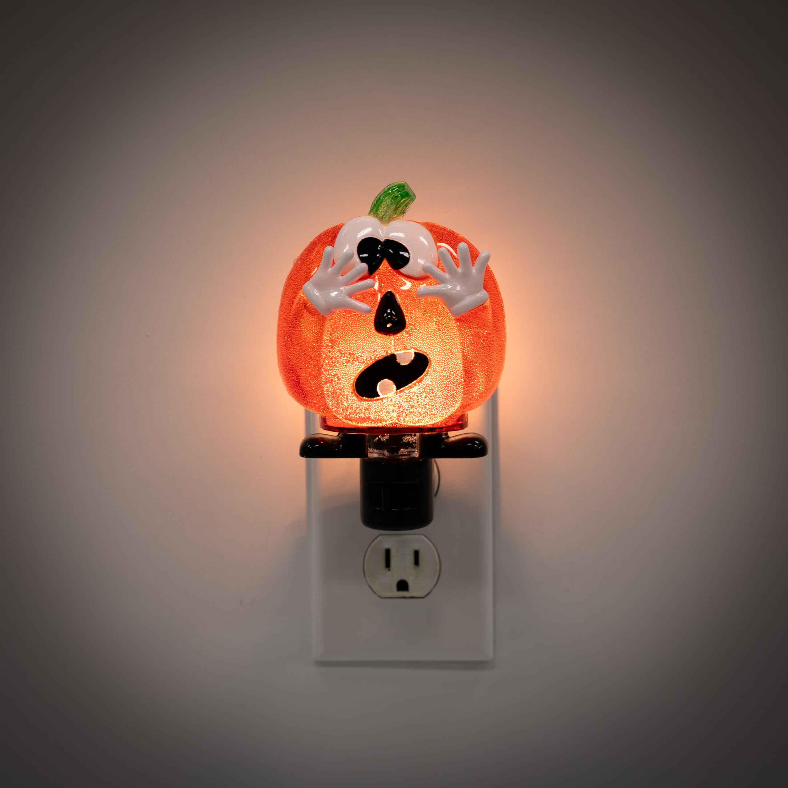 Creative Hobbies Silly Pumpkin Halloween Night Light - Includes 5W C7 And Rotational Socket With On/Off Switch