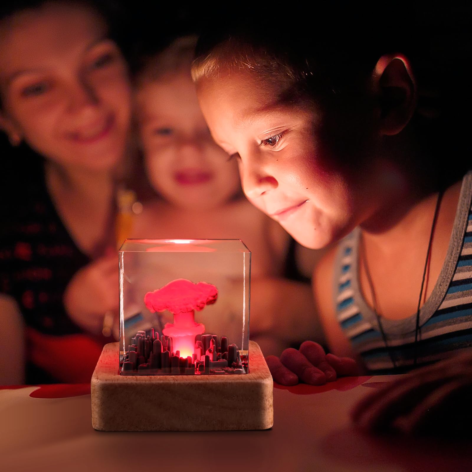 David Rocco Mushroom Cloud Nuclear Blast Lamp Ornament, Atomic Bomb Model Atmospheric Lamp, Epoxy Resin Night Light, Children'S