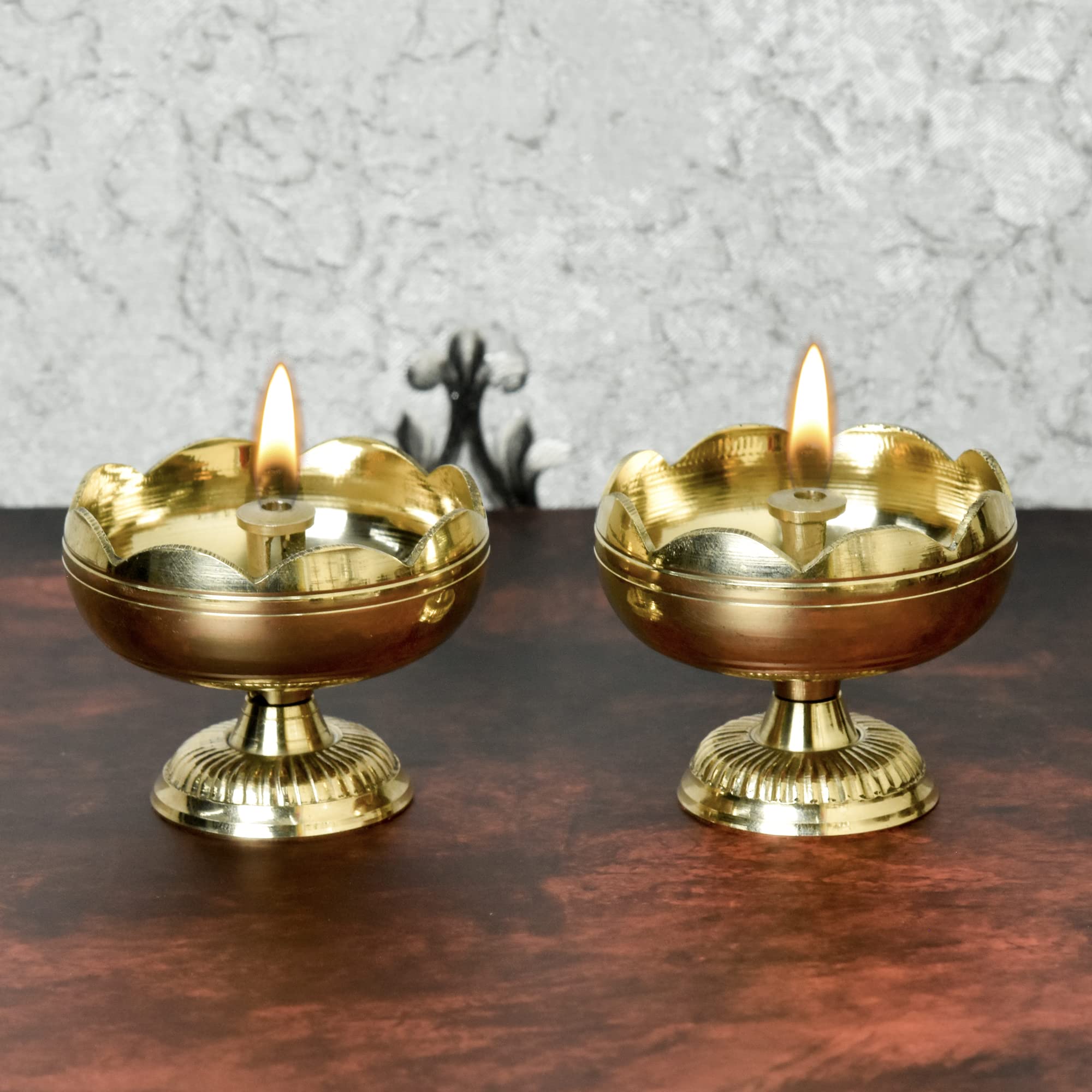 Bhimonee Decor Pure Brass Tamatar Nanda Table Diya, 1.75 inches , brass, Pack of 2 pcs