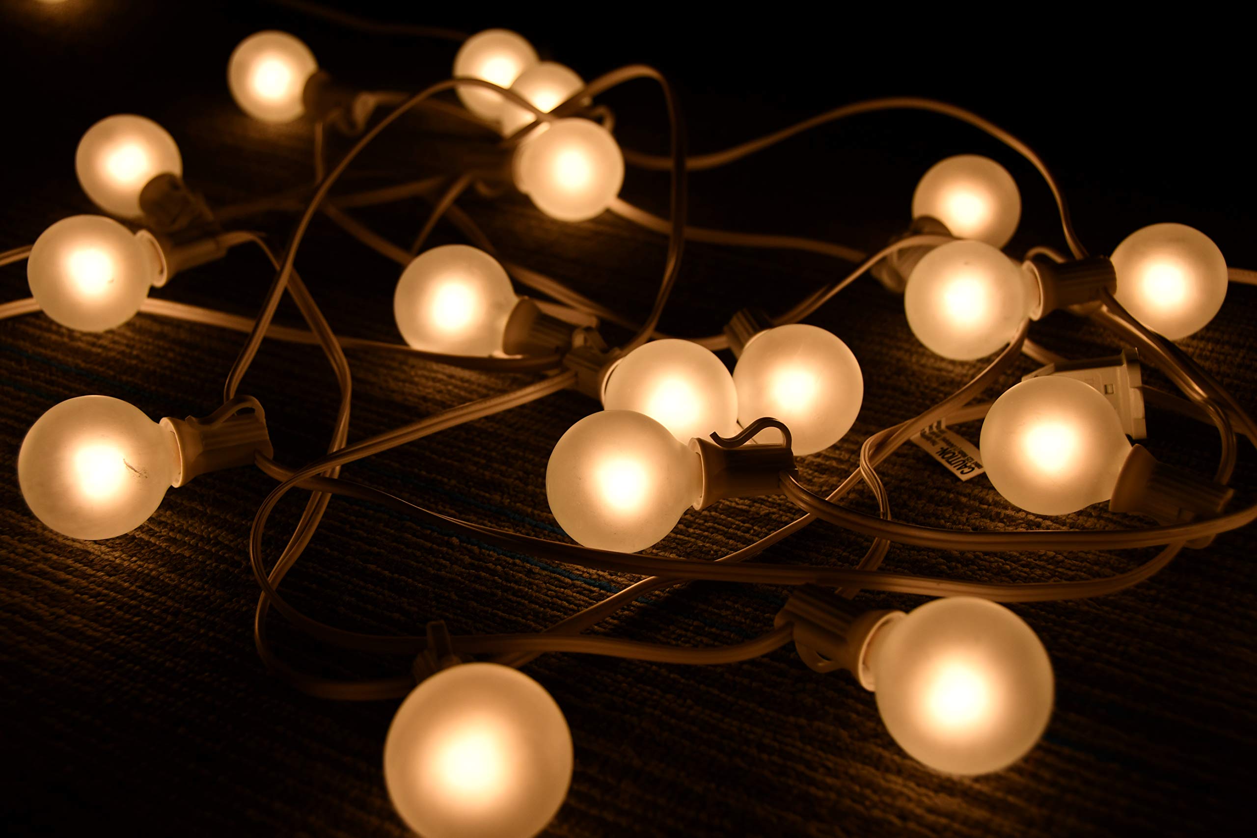 GOOTHY G40 Frosted White Light Bulbs, 5W Candelabra Base, 25 Count, Glass, Outdoor Patio String Lights