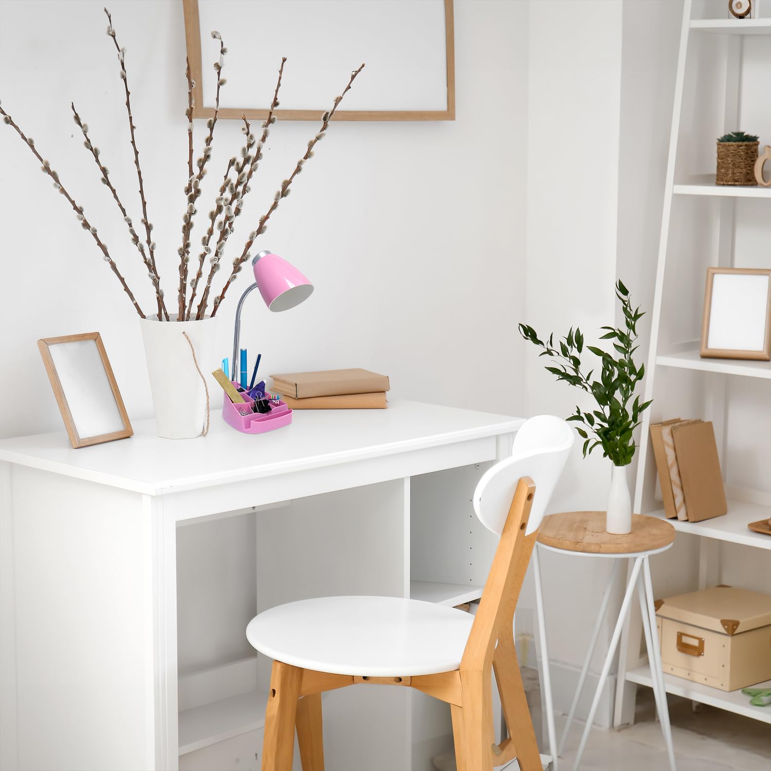 All The Rages Creekwood Home 18.5'' Pink Flexible Gooseneck Organizer Plastic Desk Lamp