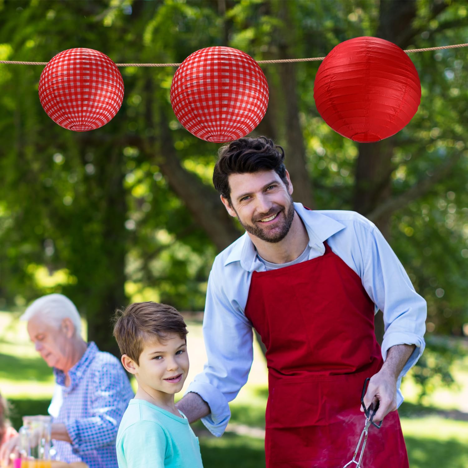Blulu Picnic Party Decorations - 24 Red Paper Lanterns, Checkered Round Design, Red and White, Ideal for BBQ and Pizza Parties