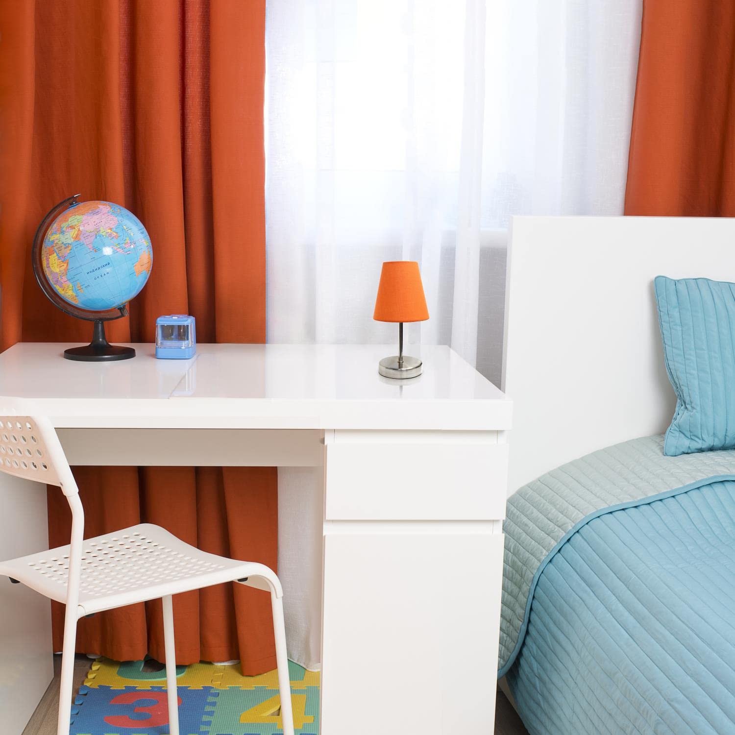 Creekwood Home Nauru 10.5&quot; Metal Stick Bedside Table Lamp, Sand Nickel With Fabric Shade