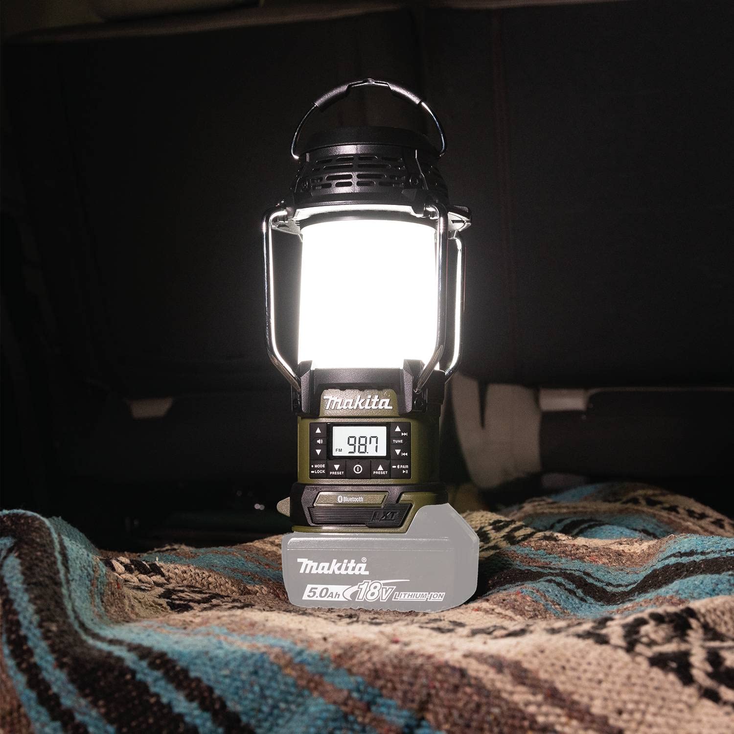 Makita Adrm13 Outdoor Adventure™ 18V Lxt® Bluetooth® Radio And L.E.D. Lantern